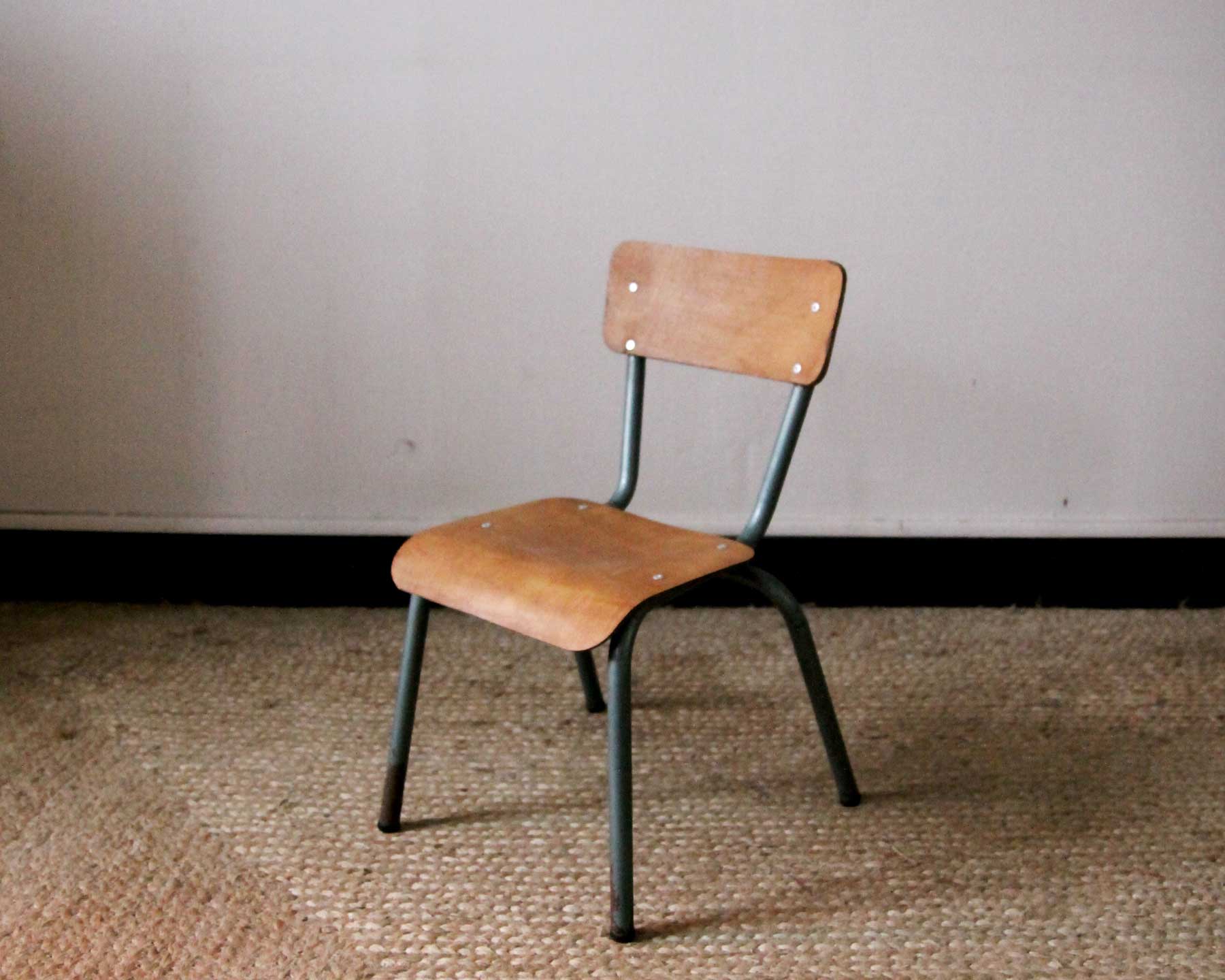 Mullca chair for children