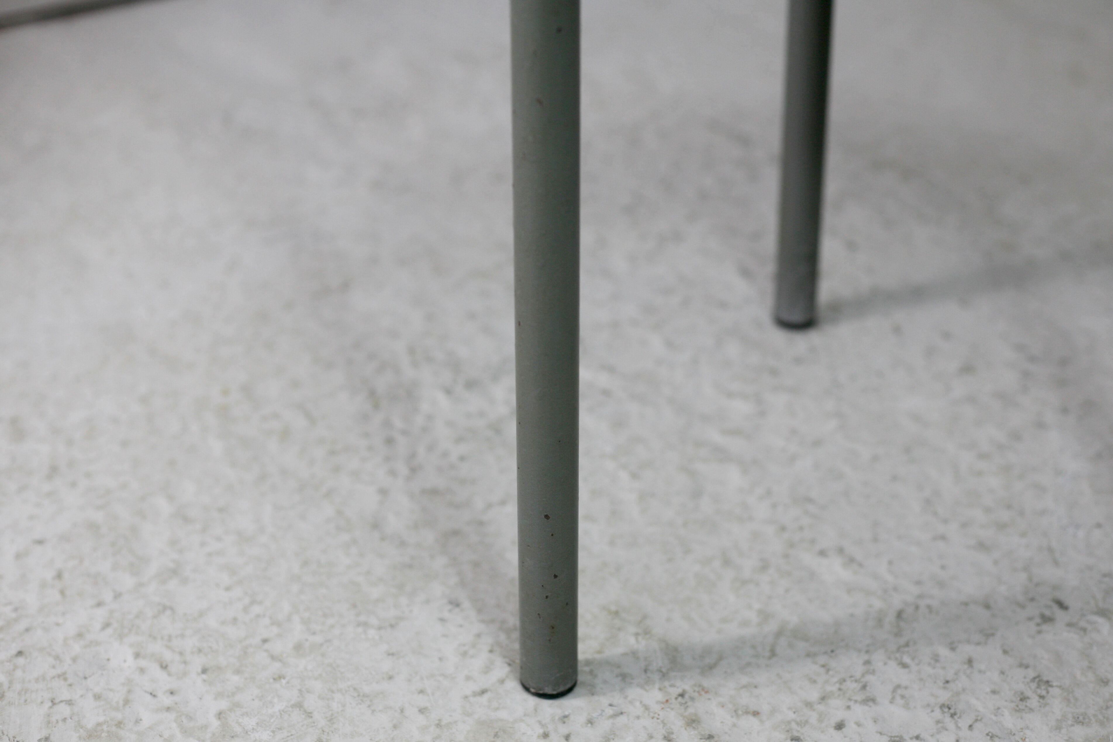 Side table tubular steel base, round top strapping wood, France, circa 1950