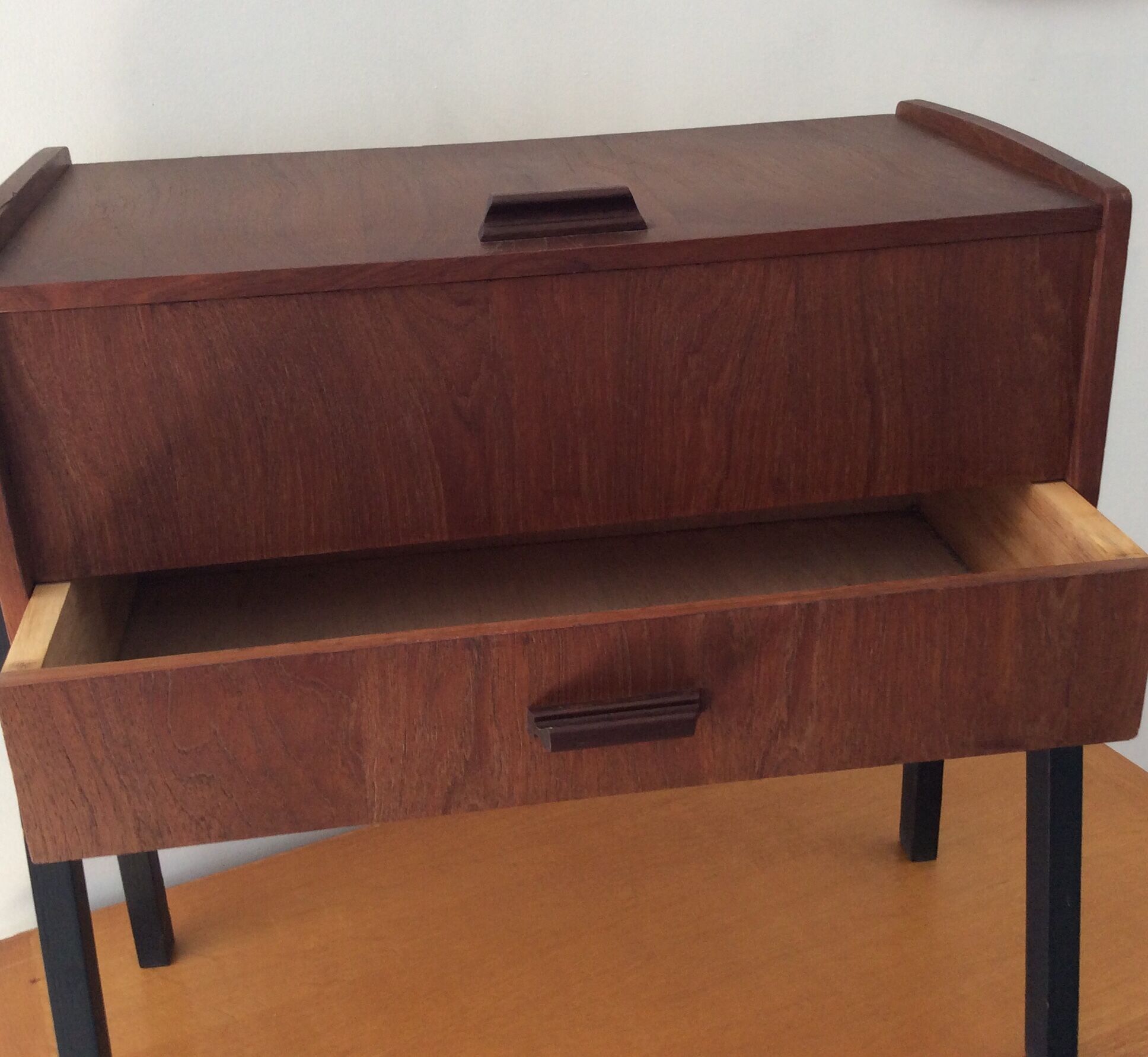 Scandinavian teak sewing bakset from the 1960s