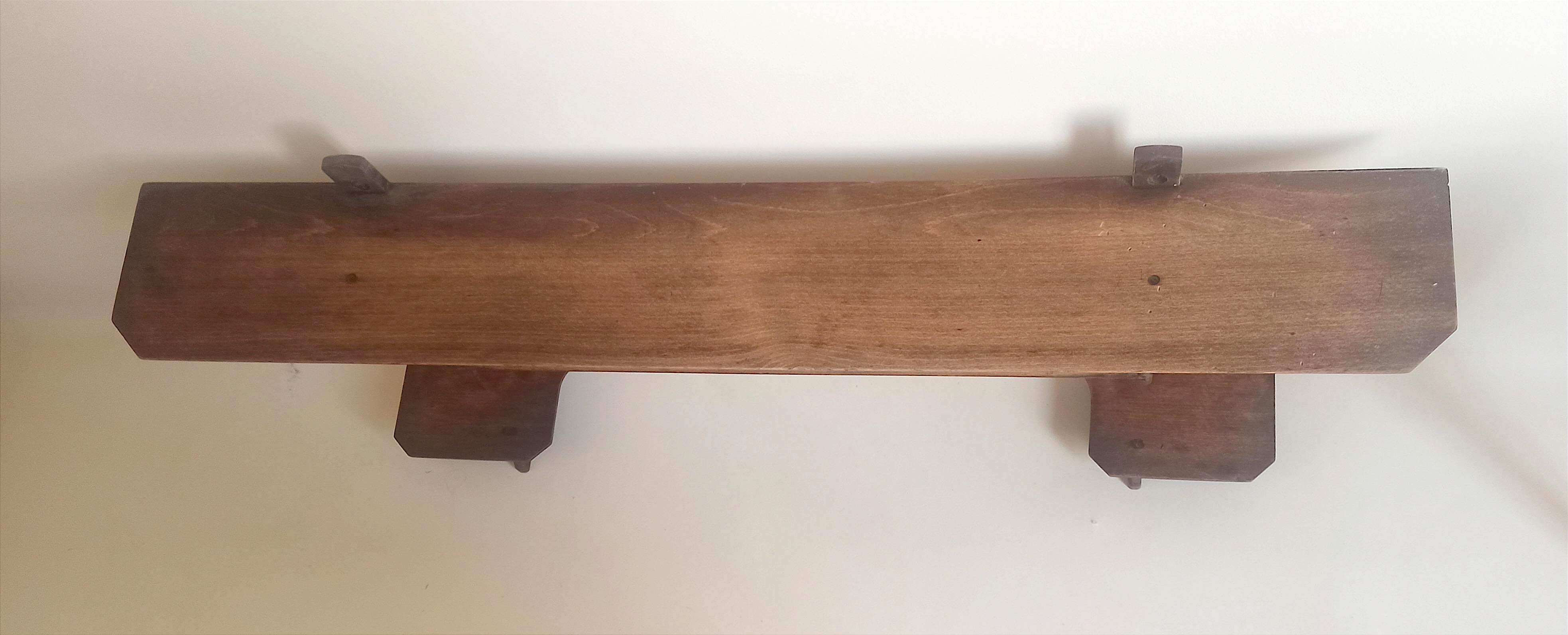 Wall shelf to hang or install 30s
