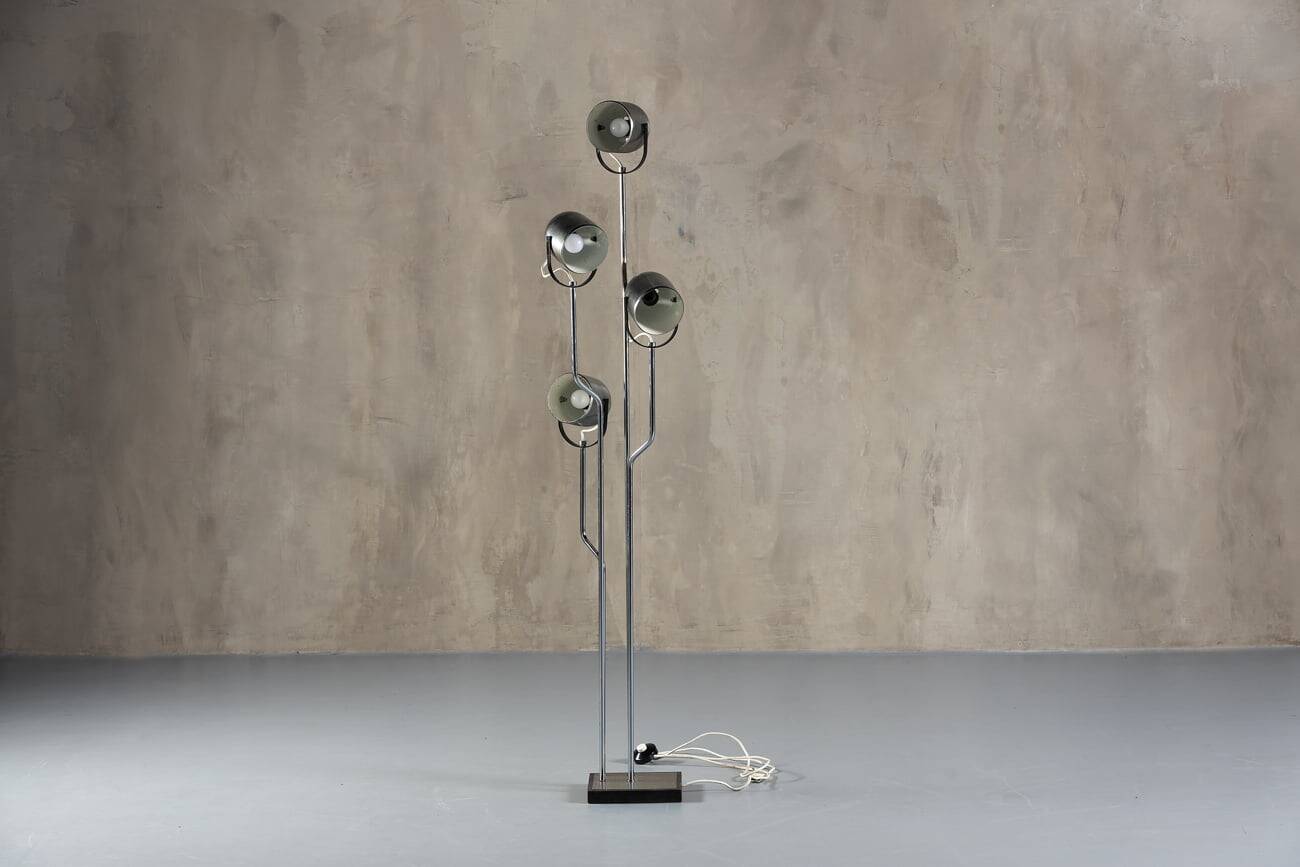 Goffredo Reggiani chrome floor lamp with four spotlights, Italy, 1970s