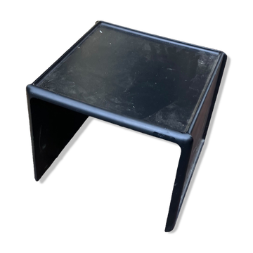 Table basse noire en bois par Peter Ghycz, Horn collection
