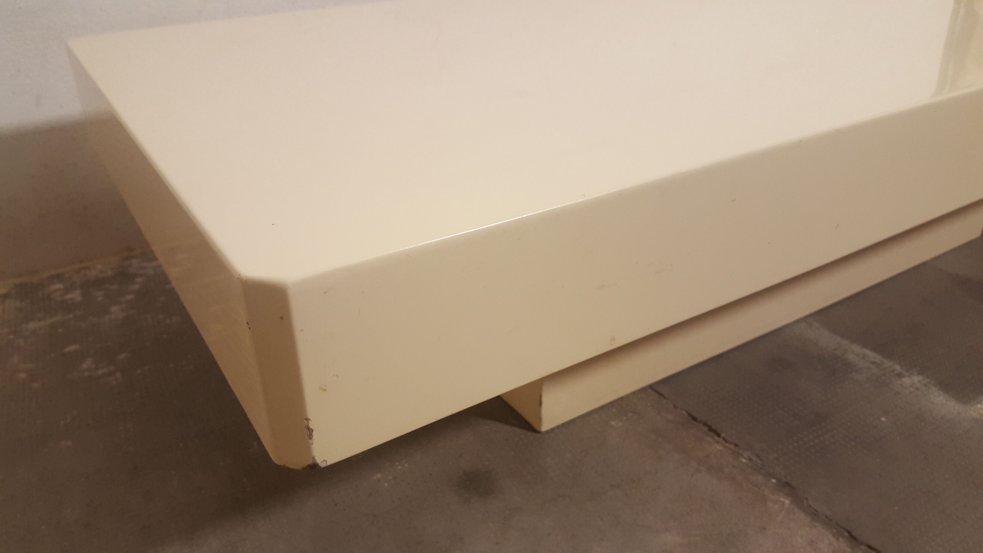 Table basse laquée blanc