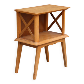 Crossed lattice bedside table veneered in oak