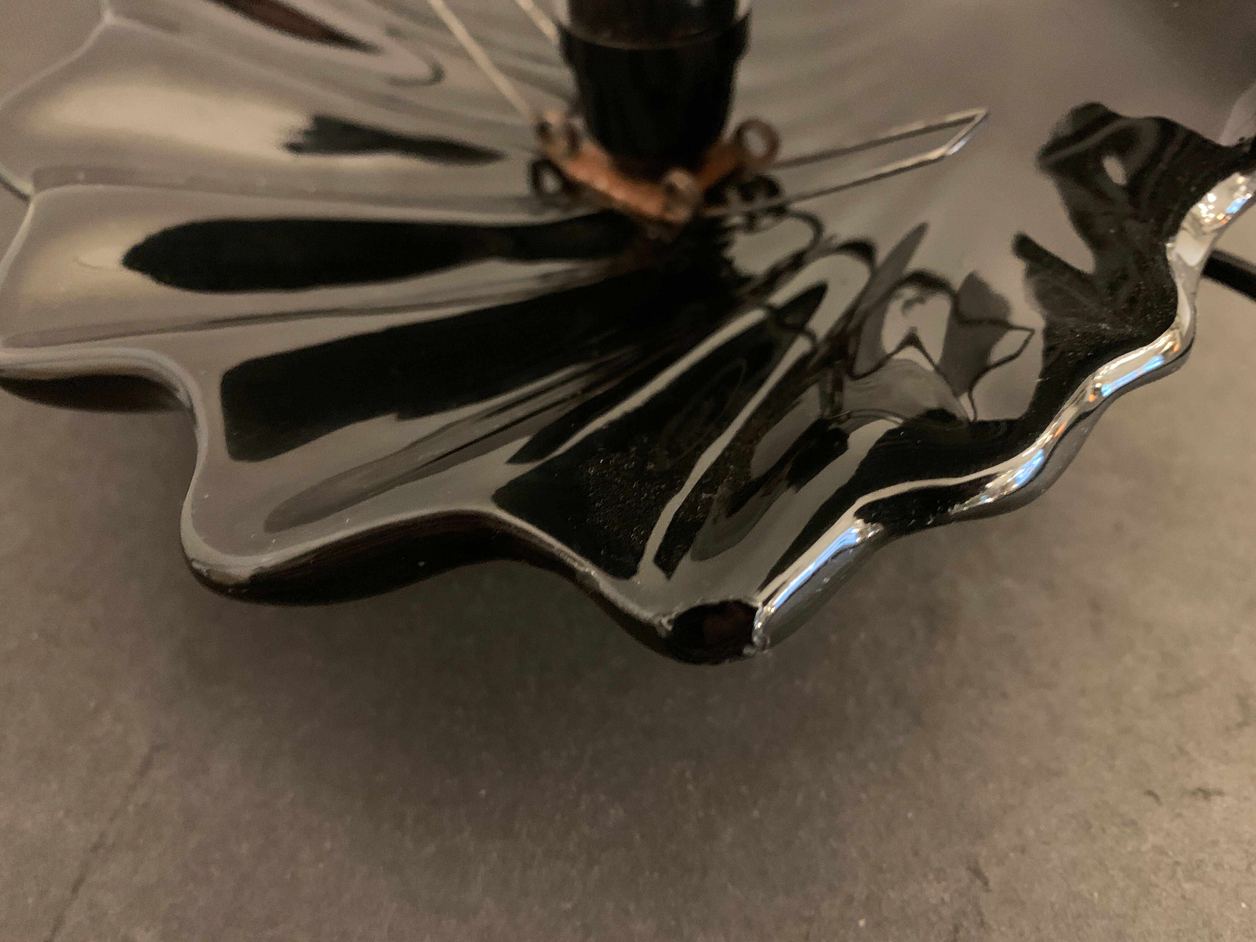 Black ceramic shell lamp and white opaline