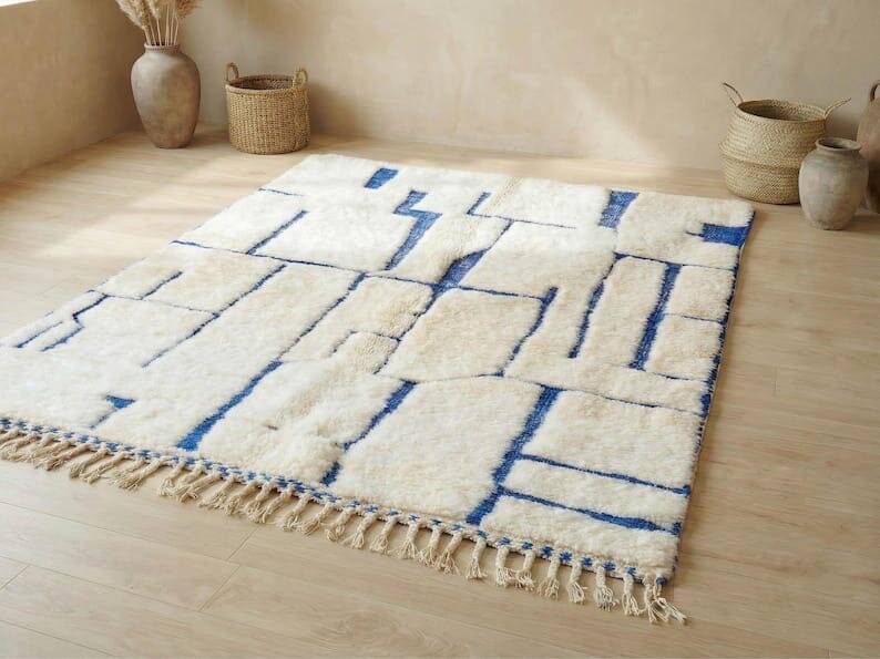 Traditional handmade Berber rug size 2/3 m