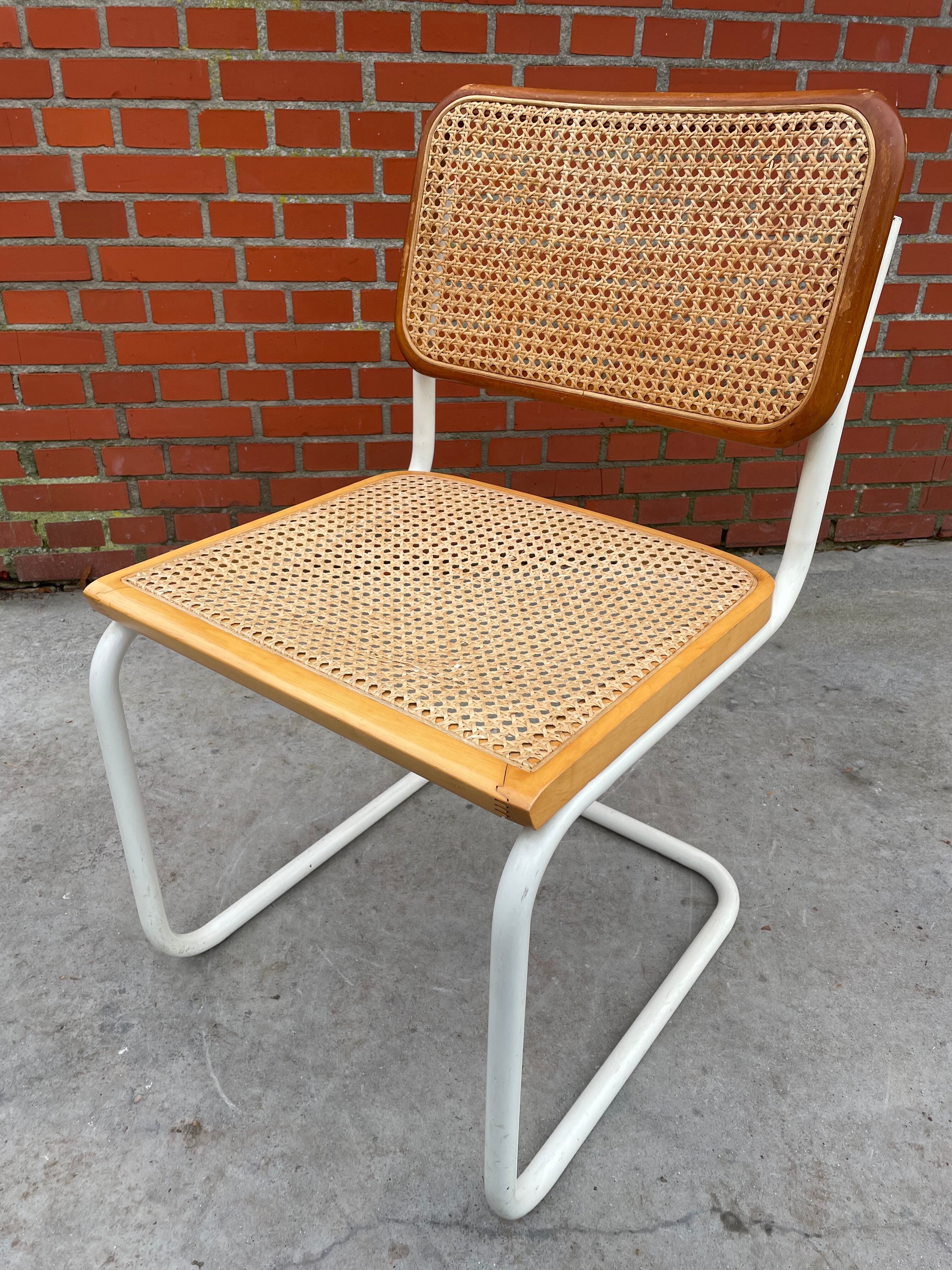 Cesca design chair b32 model white wood