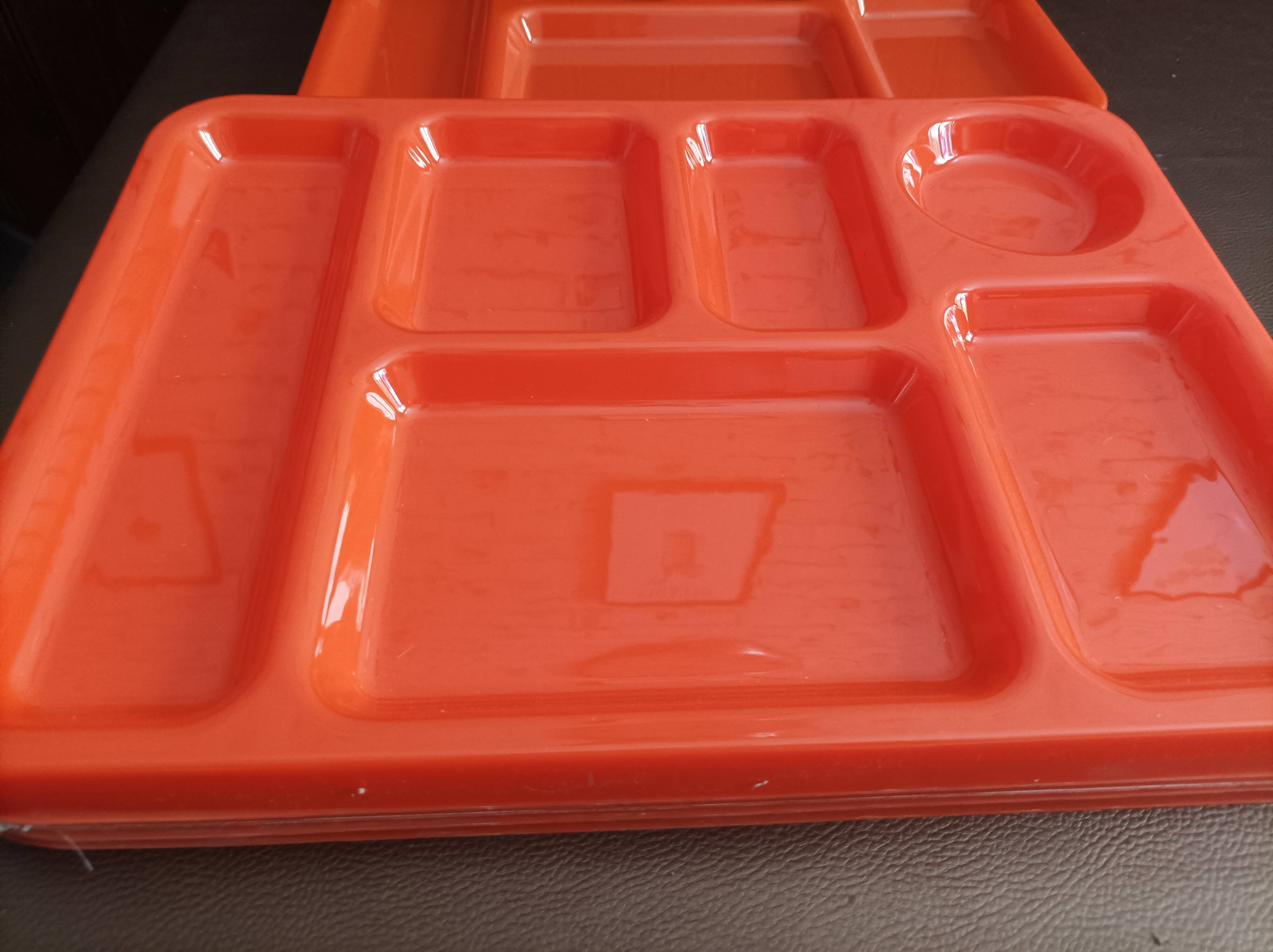 Lot of 5 Compartment Meal Trays, 1970s New