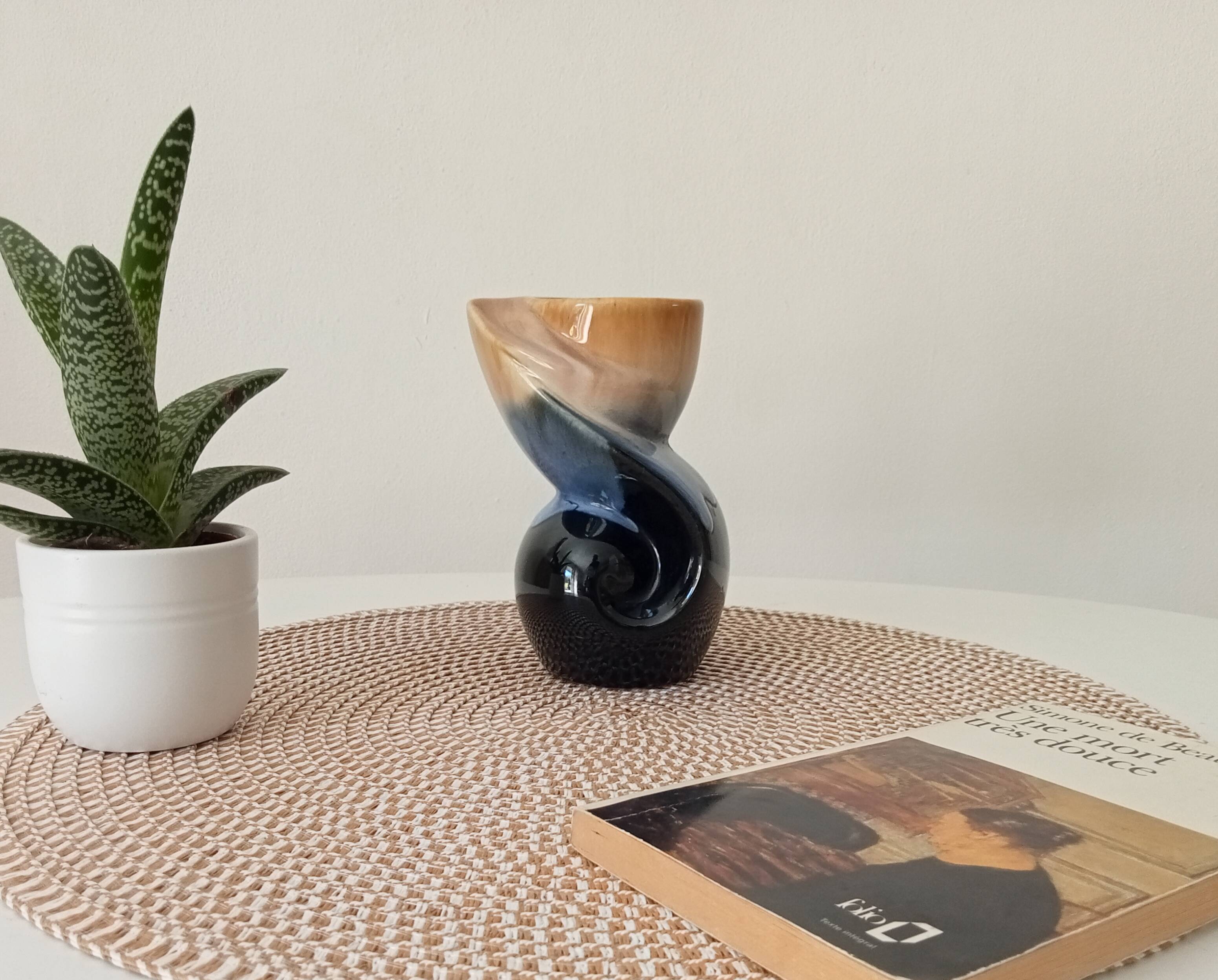 Vintage twist vase in Vallauris style