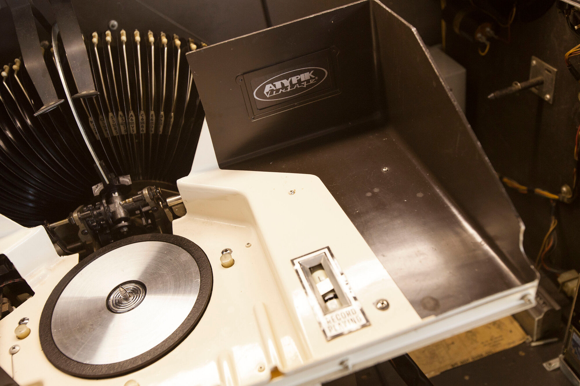 Jukebox Rowe friend from 1963 model"Jal" capa 100 vinyl compilation pop, rock, metal from 1950 to 1990