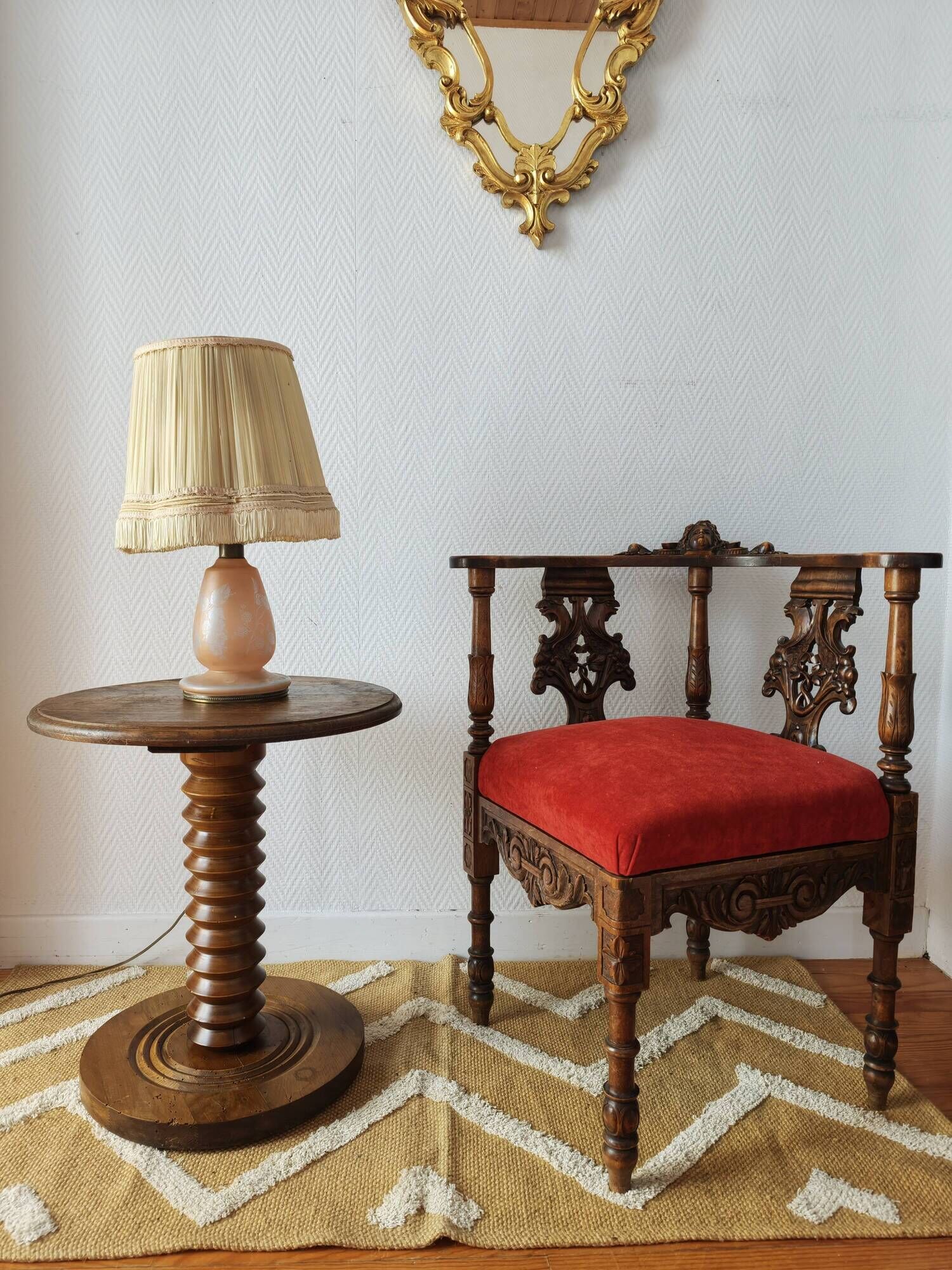 Wooden turned gueridon in the style of Charles Dudouyt – 1940s-50s