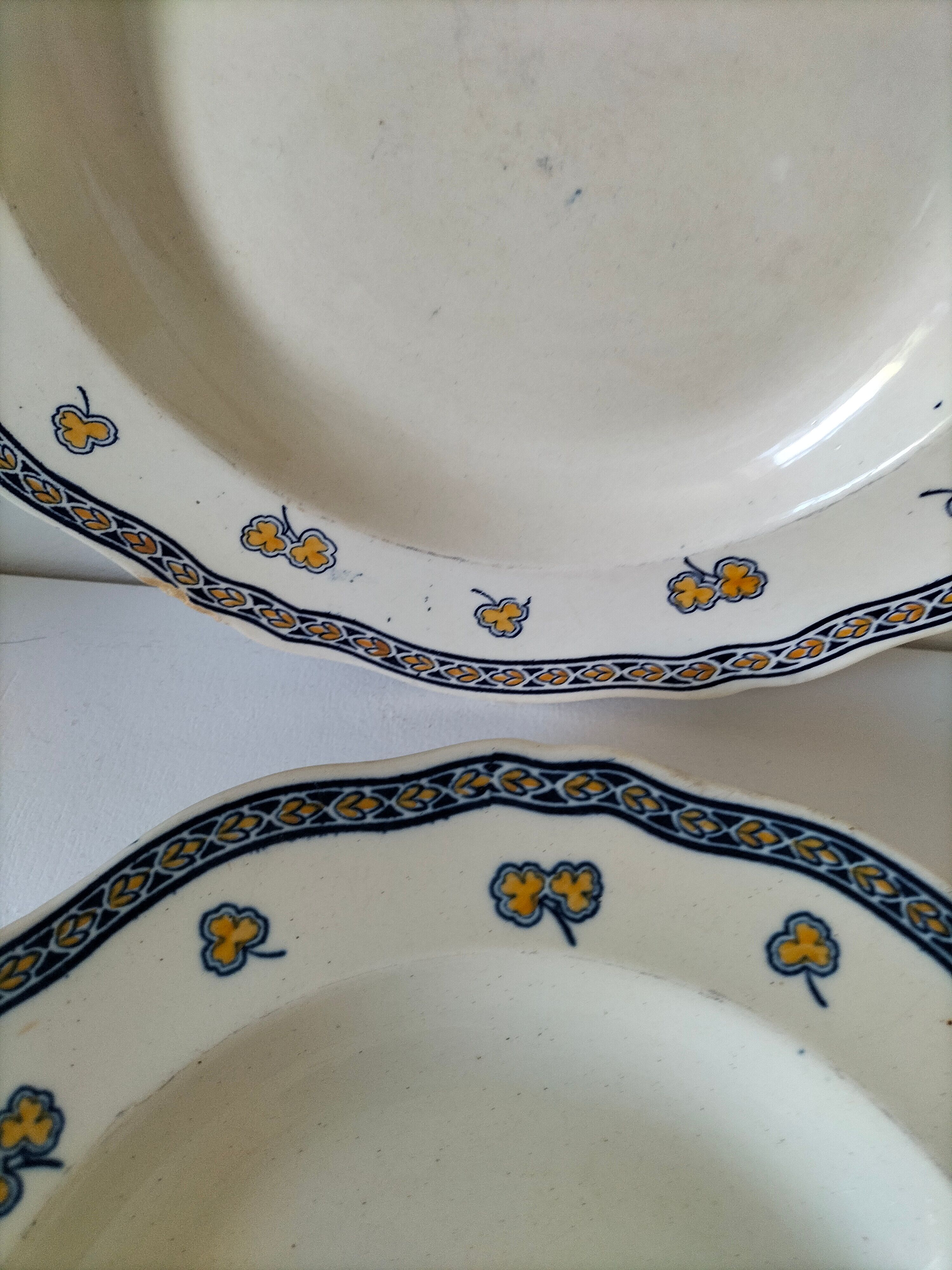 K&G Lunéville "Rouen Clover" plate circa 1880-1900