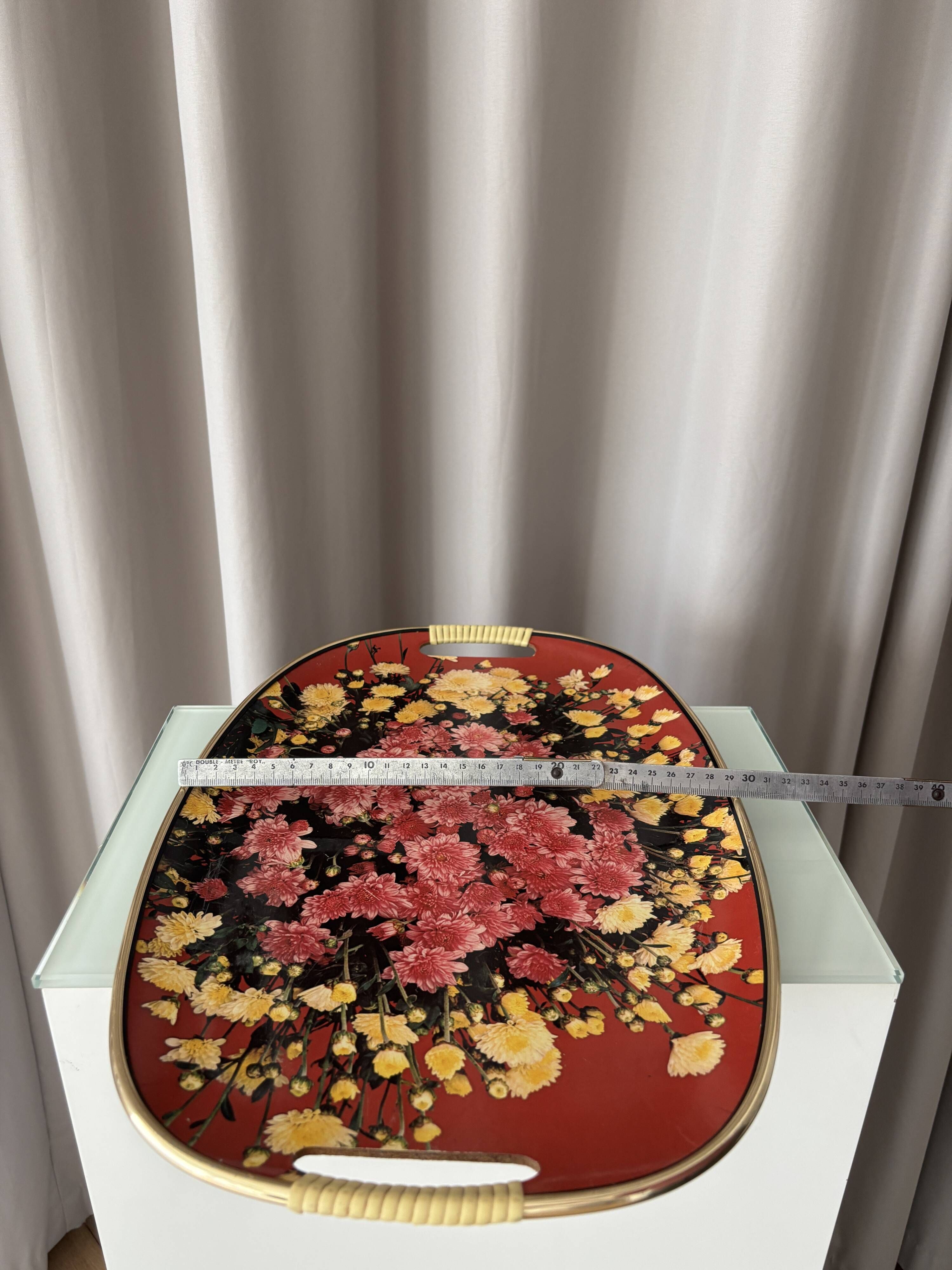 Vintage Floral Serving Tray – 1970s Chrysanthemum Design