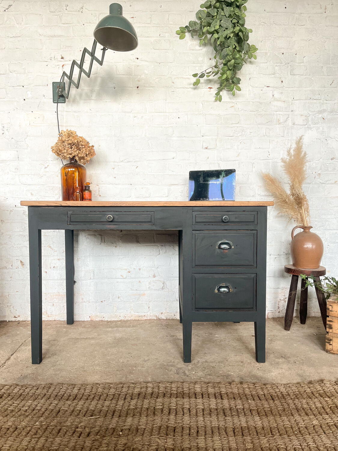 Former workstation office