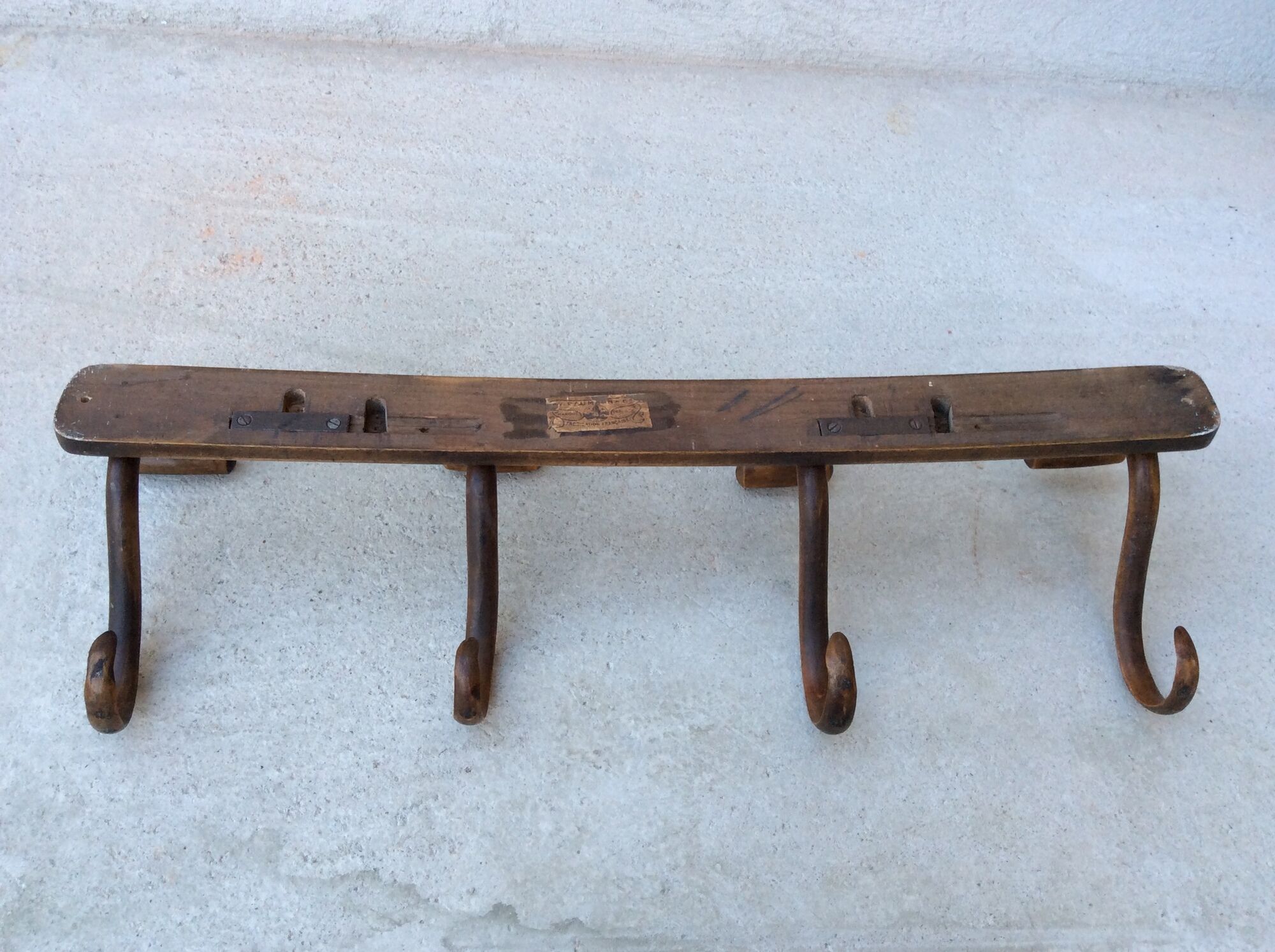 Bistro coatrack early 20th, Baumann