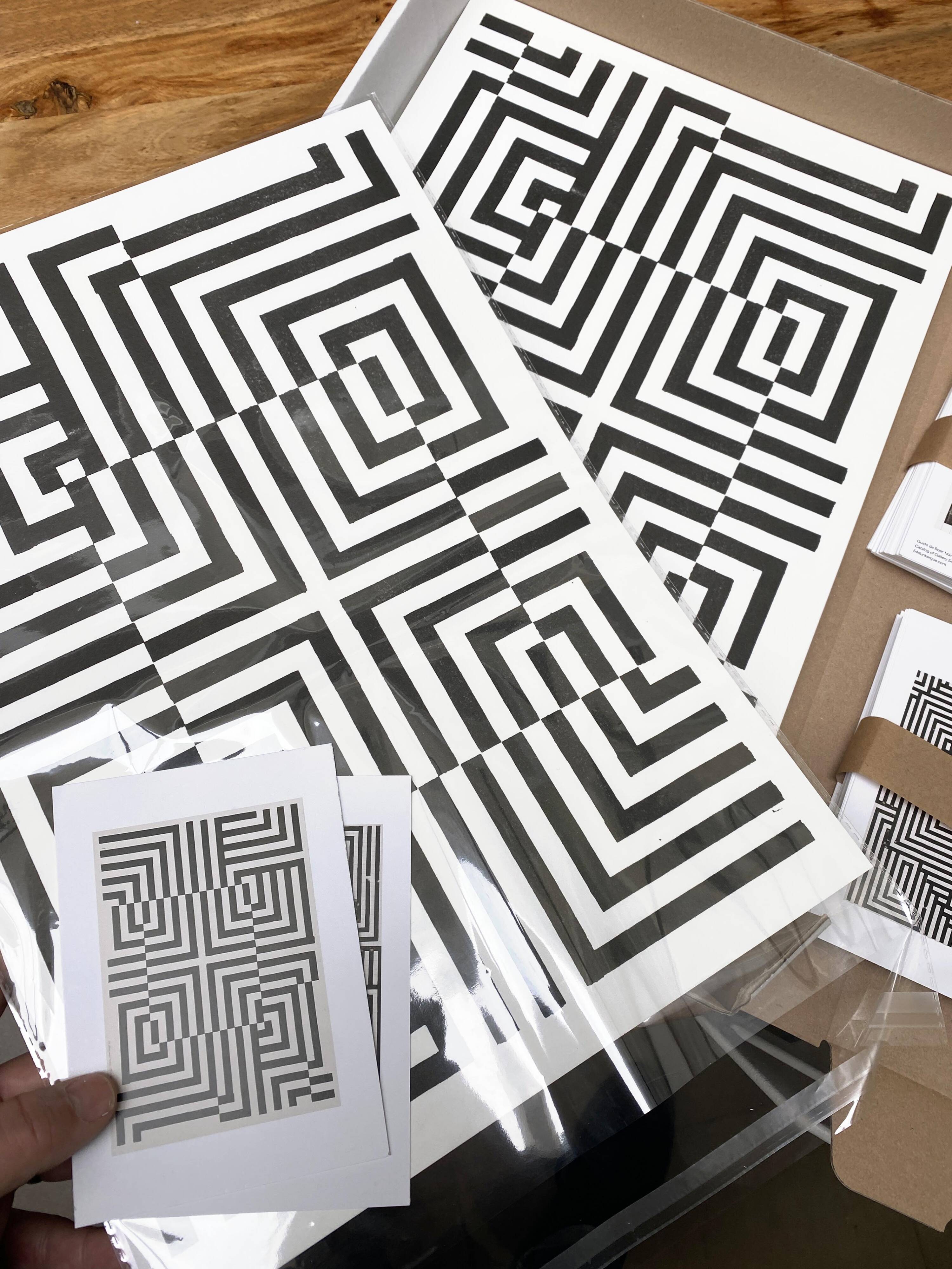 Risograph reproduction of 30 copies hand-signed by Guido de Boer. "Small Gray No. 3".