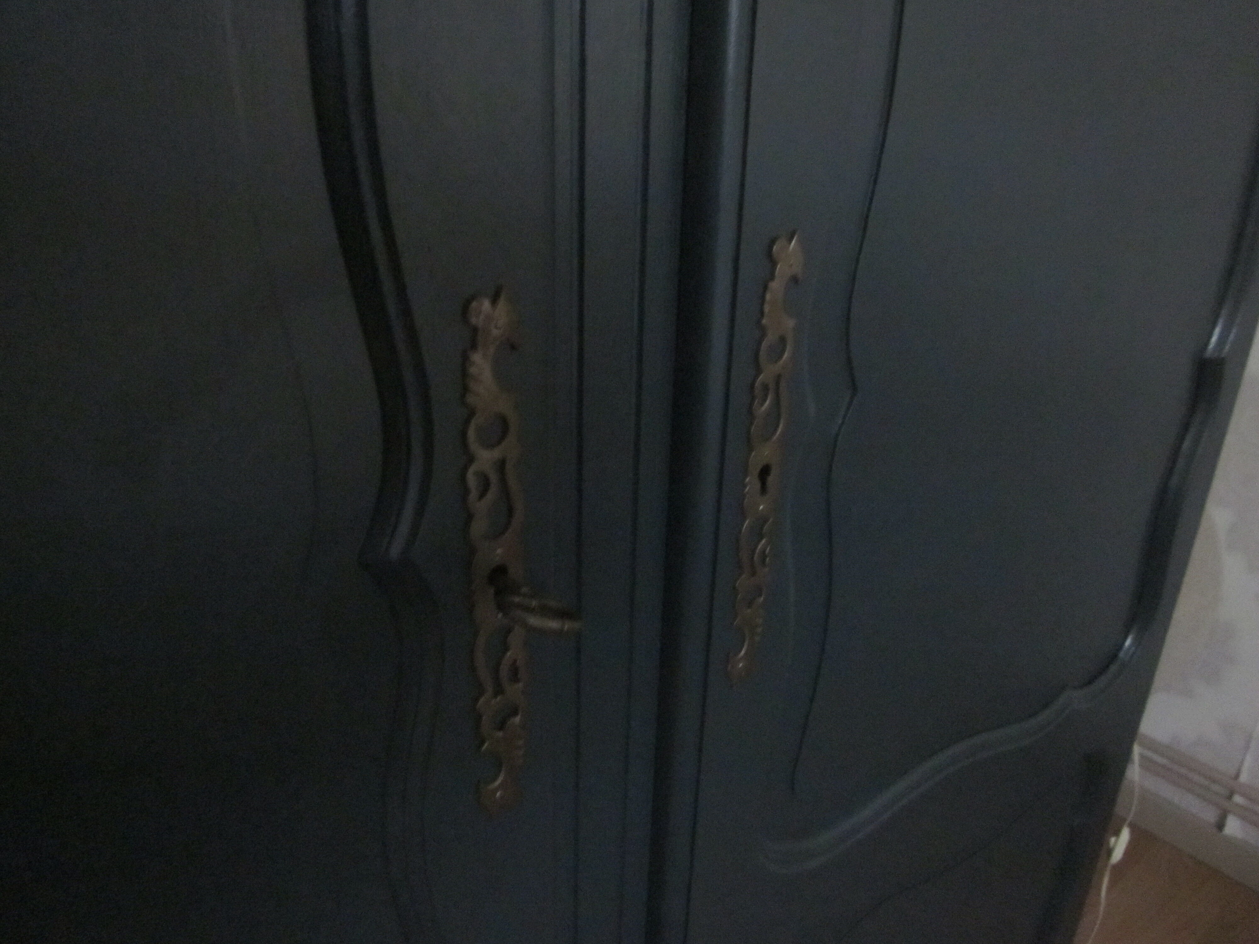 Old anthracite grey cabinet