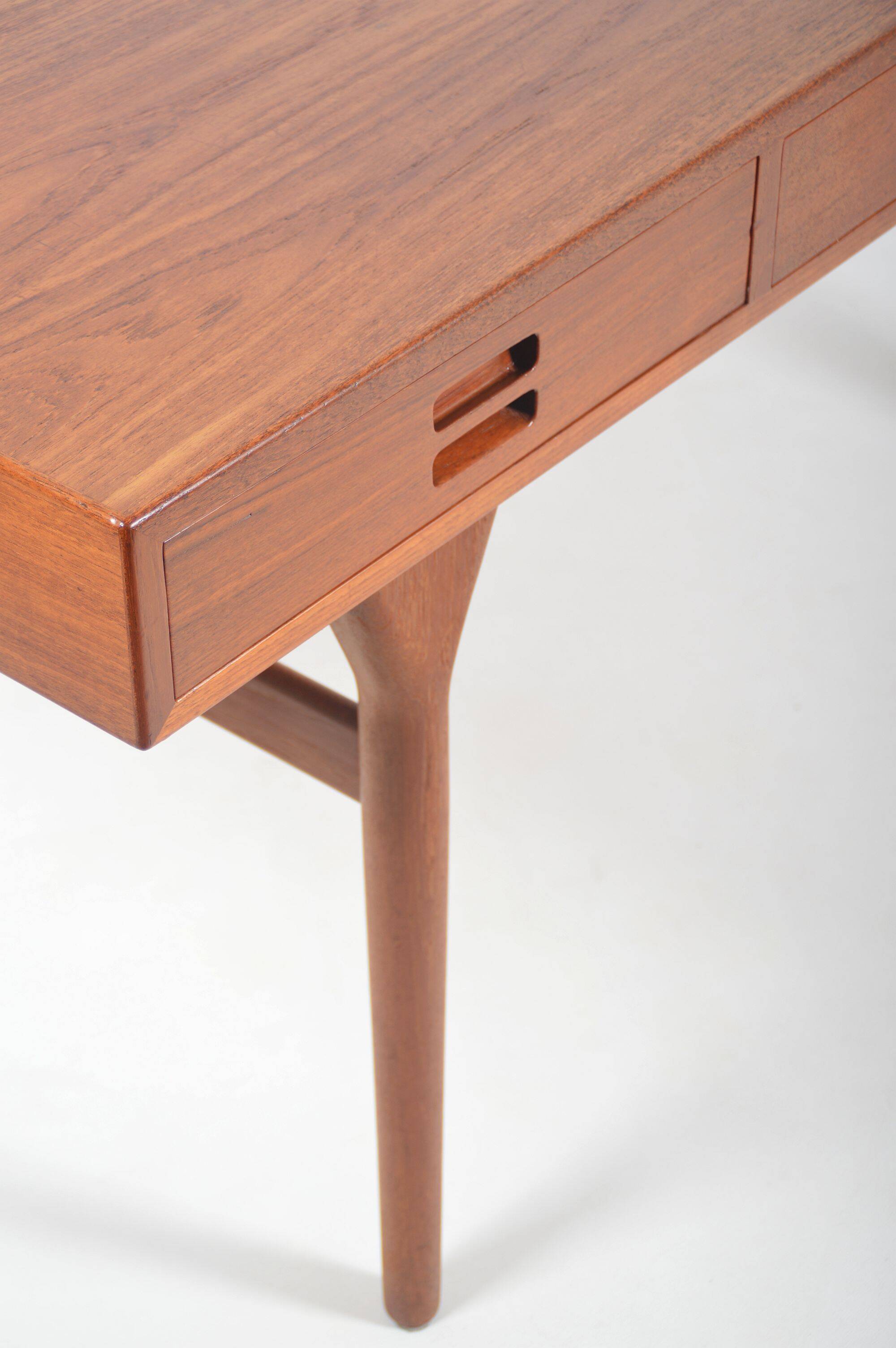 Bureau ND 93/3 par Nanna Ditzel pour Søren Willadsen, 1960
