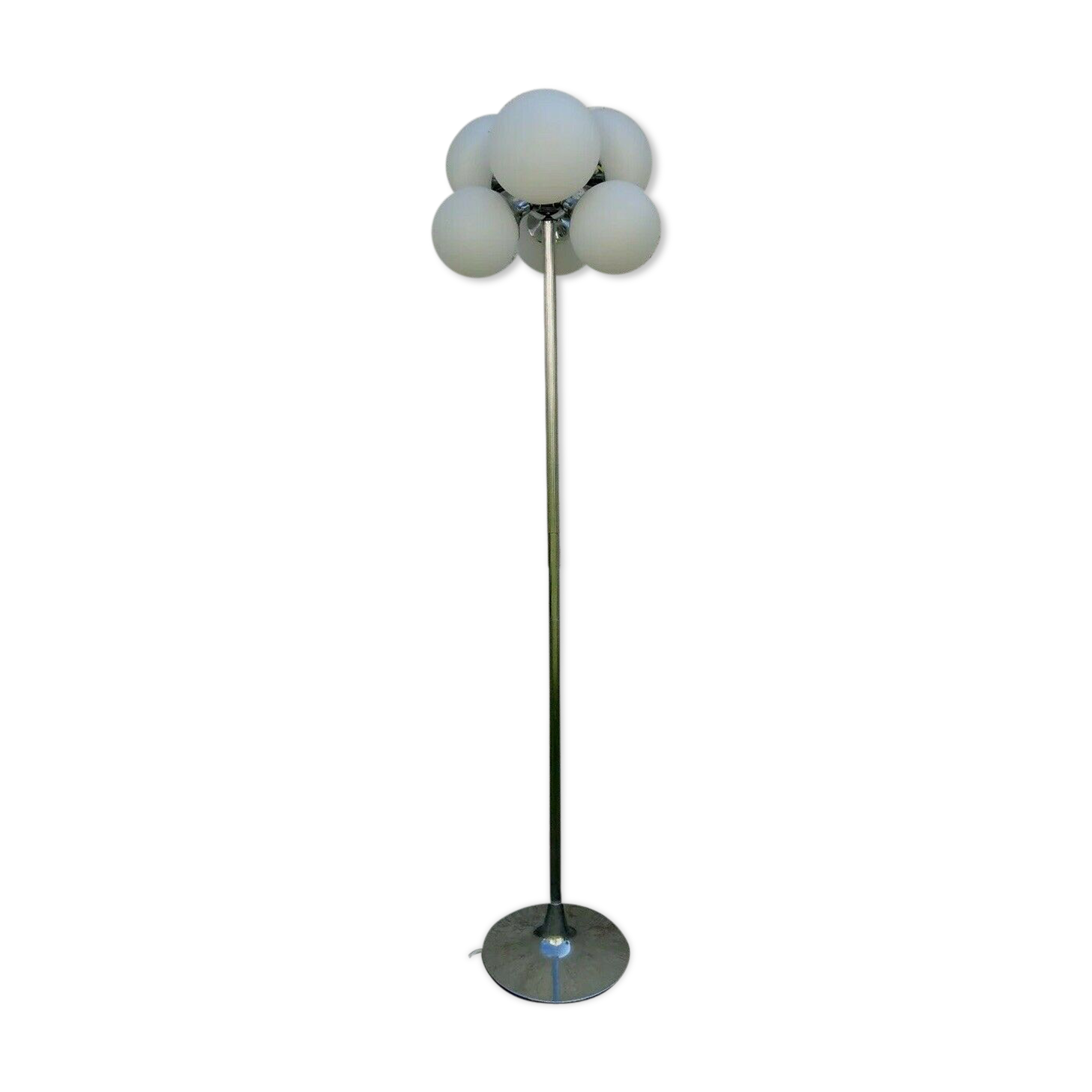 Vintage design lamppost