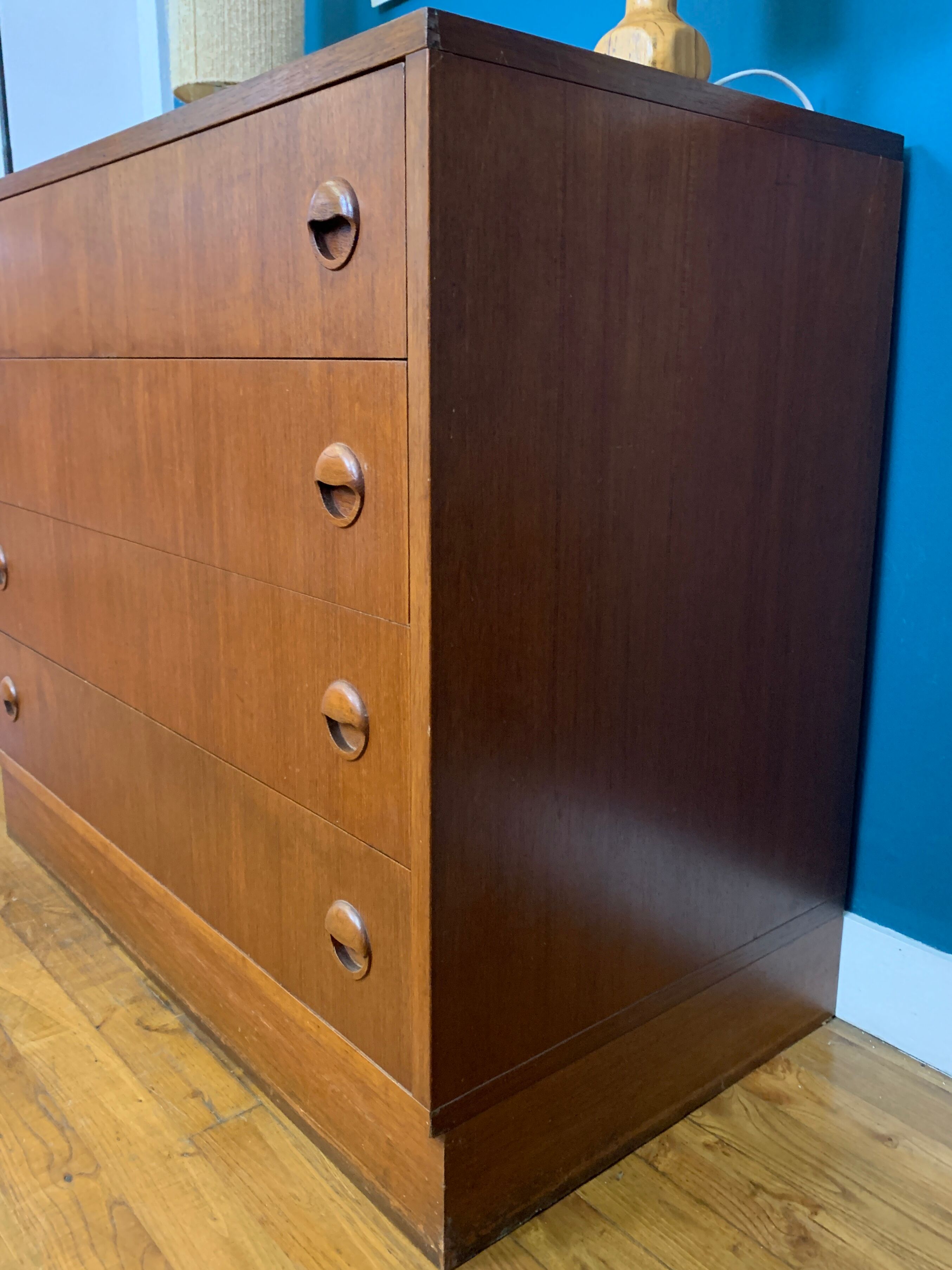 70's teak chest of drawers