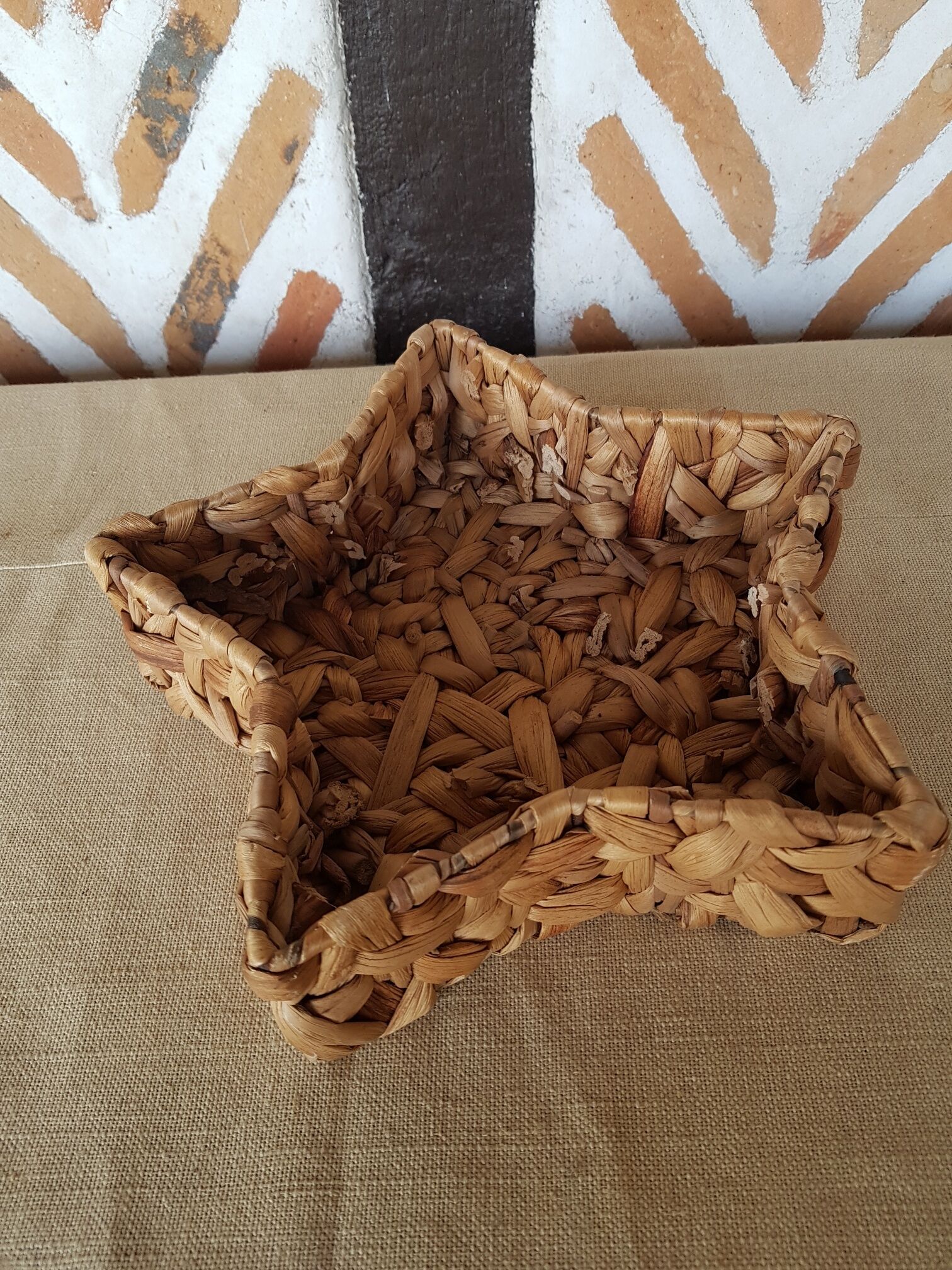 Empty pocket basket fruit basket banana leaves