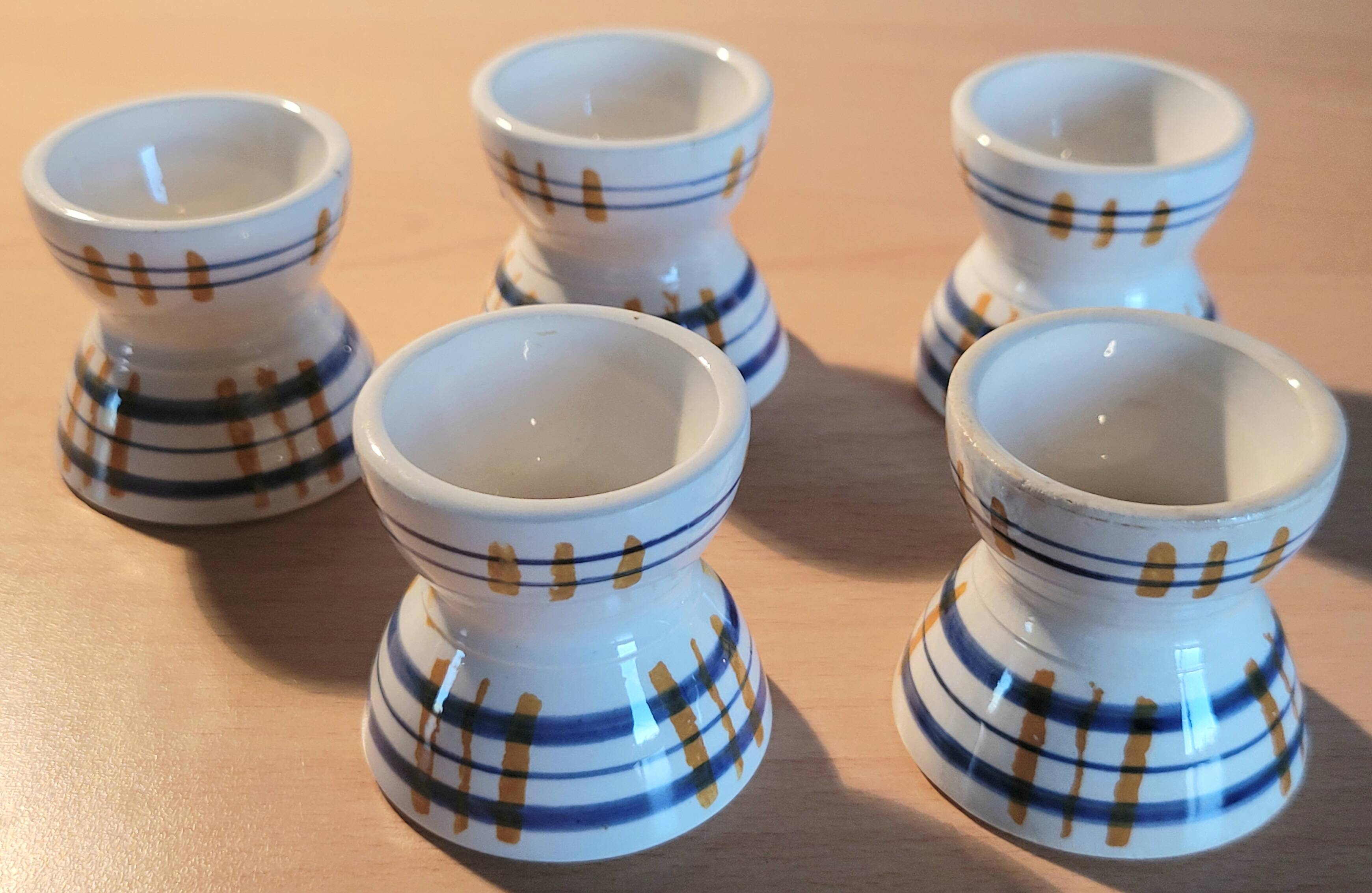 5 devil's egg cups in earthenware, Poitou model from Sarreguemines.