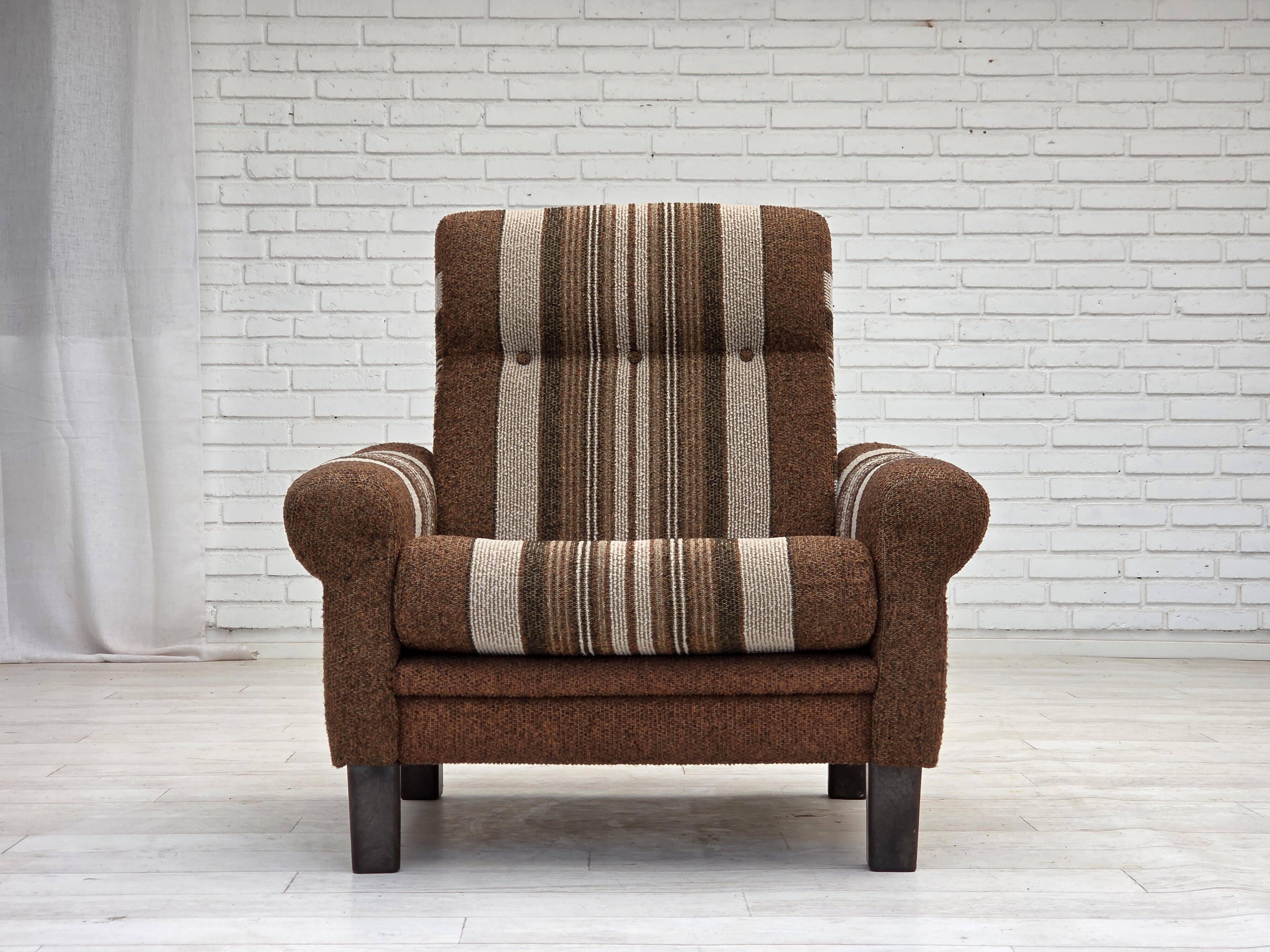 Danish club chair from the 1970s, original wool upholstery, original condition.