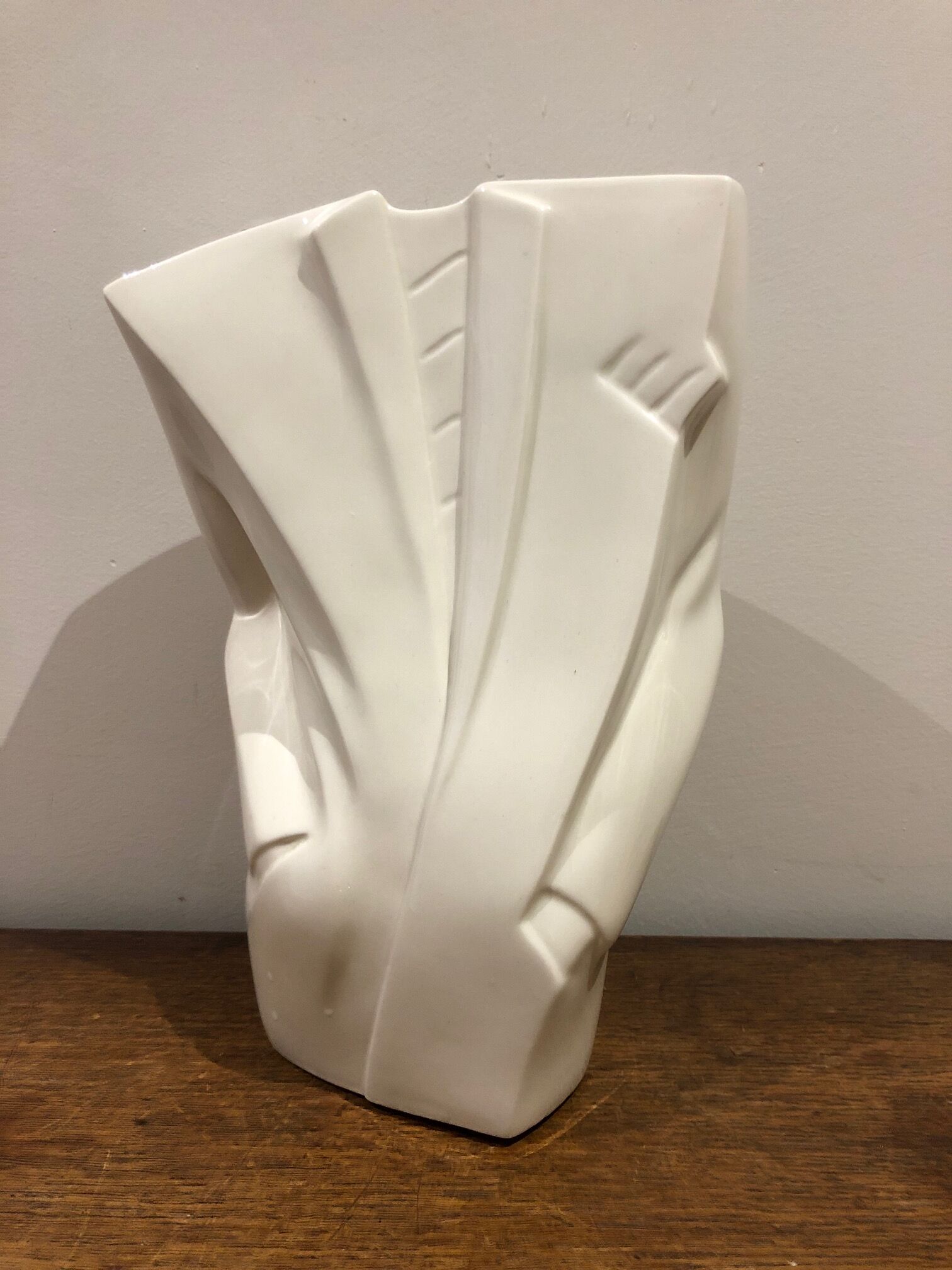 Vase bust man Lindsey B