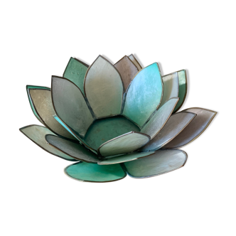 Mother-of-pearl flower candle holder
