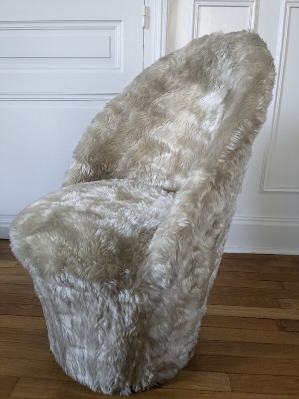 Fauteuil moumoute beige