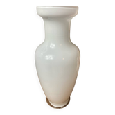 Vase en verre blanc