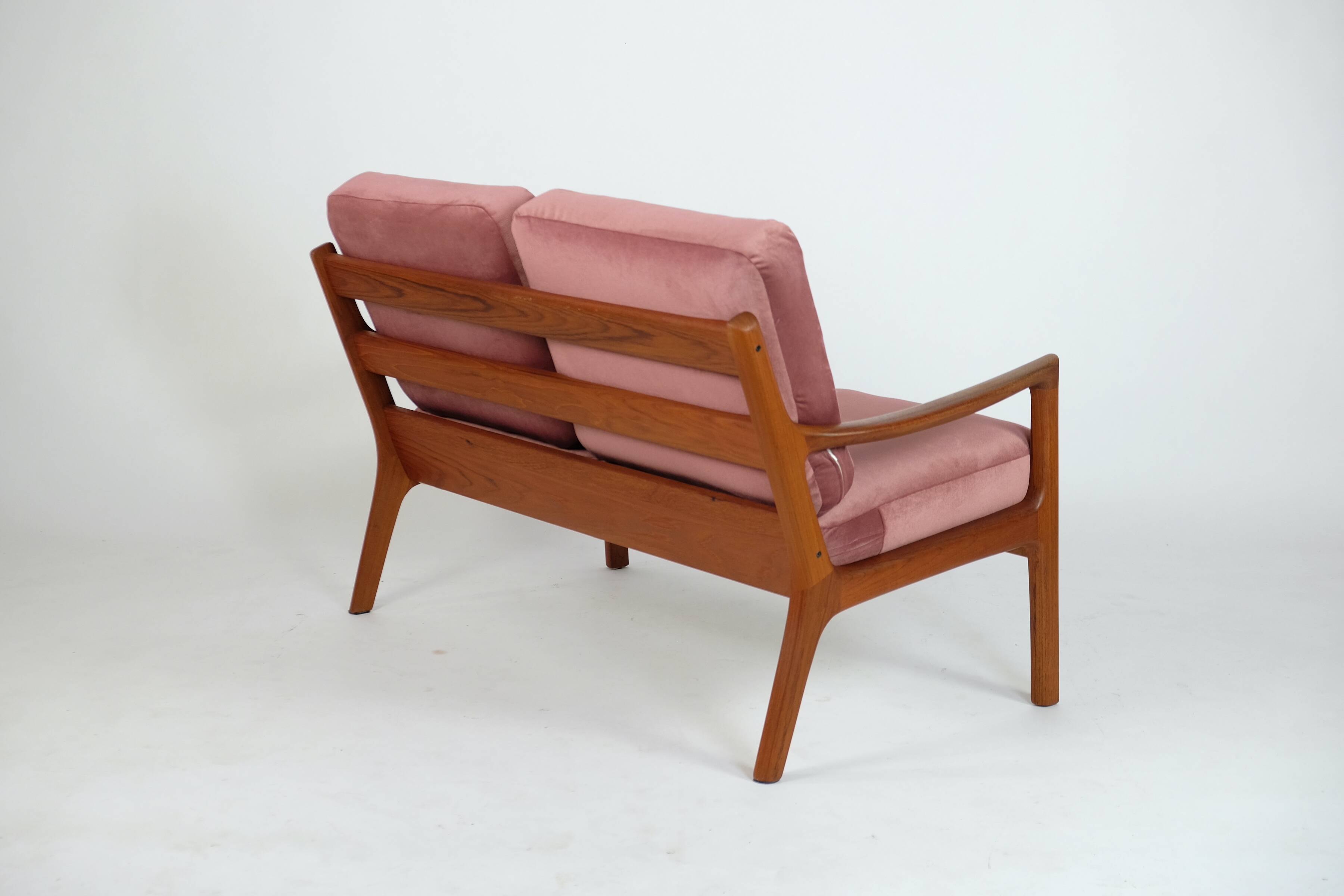 Danish Teak 2-Sitzer Sofa 'Senator' von Ole Wanscher für Cado