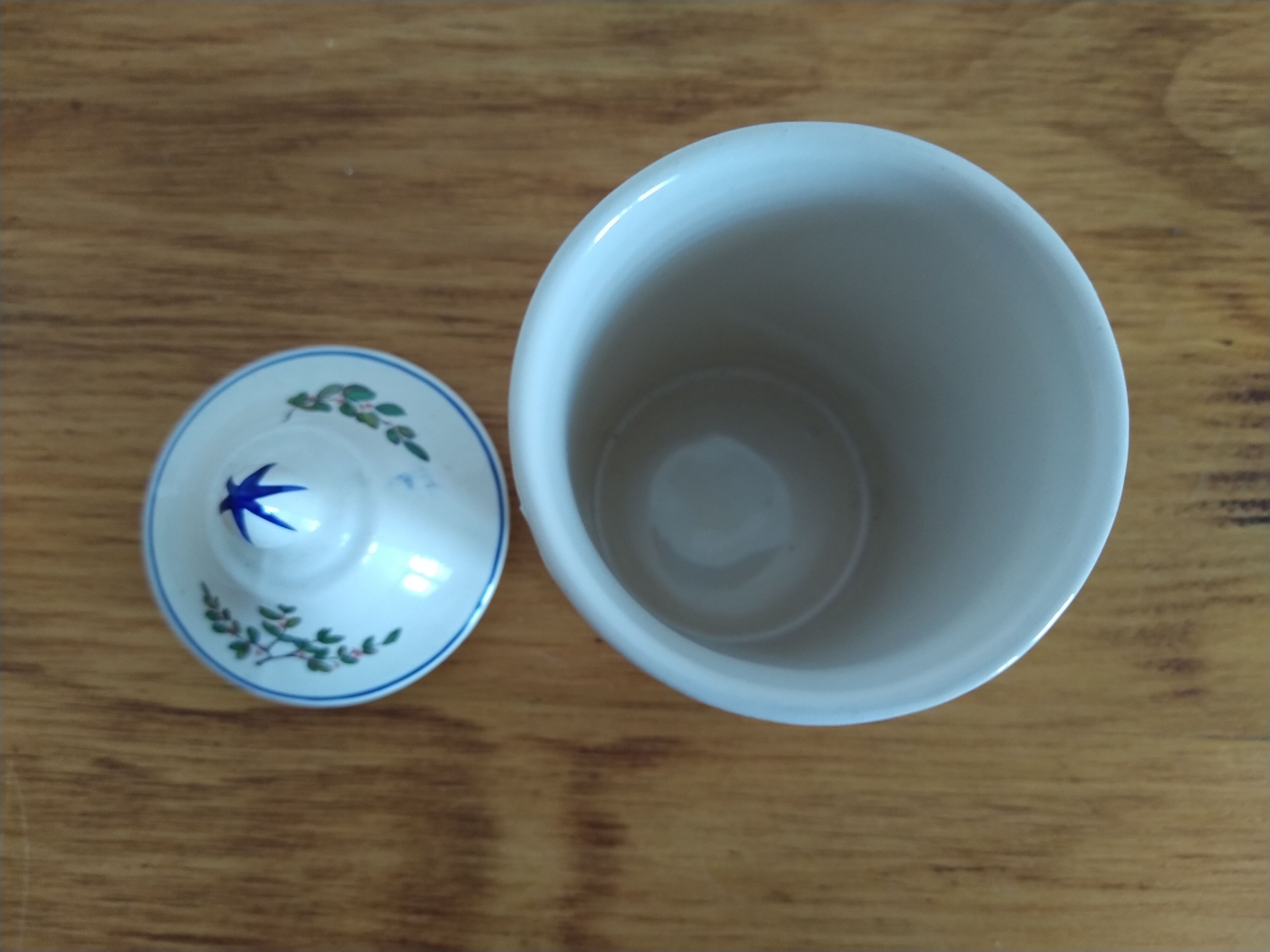 Pharmacy pot in vintage antique porcelain