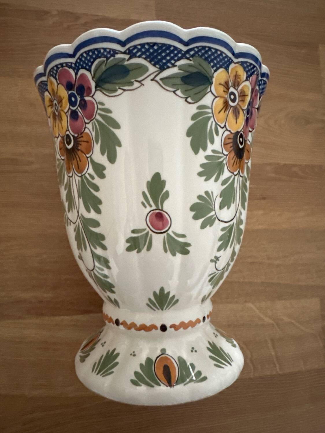 DELFT ceramic table vase