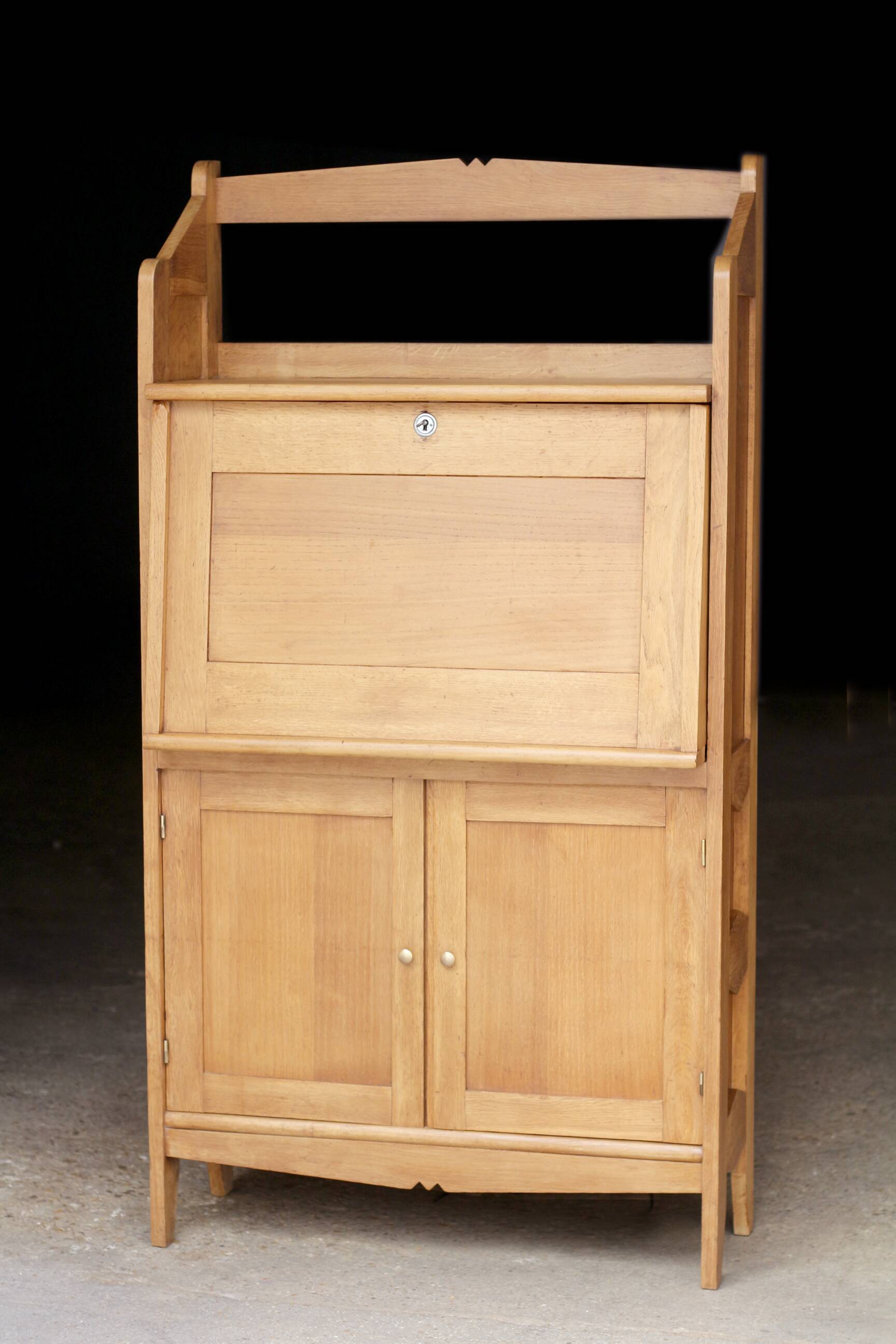 Rare: solid blonde oak secretary from the 1940s/50s. Designer.
