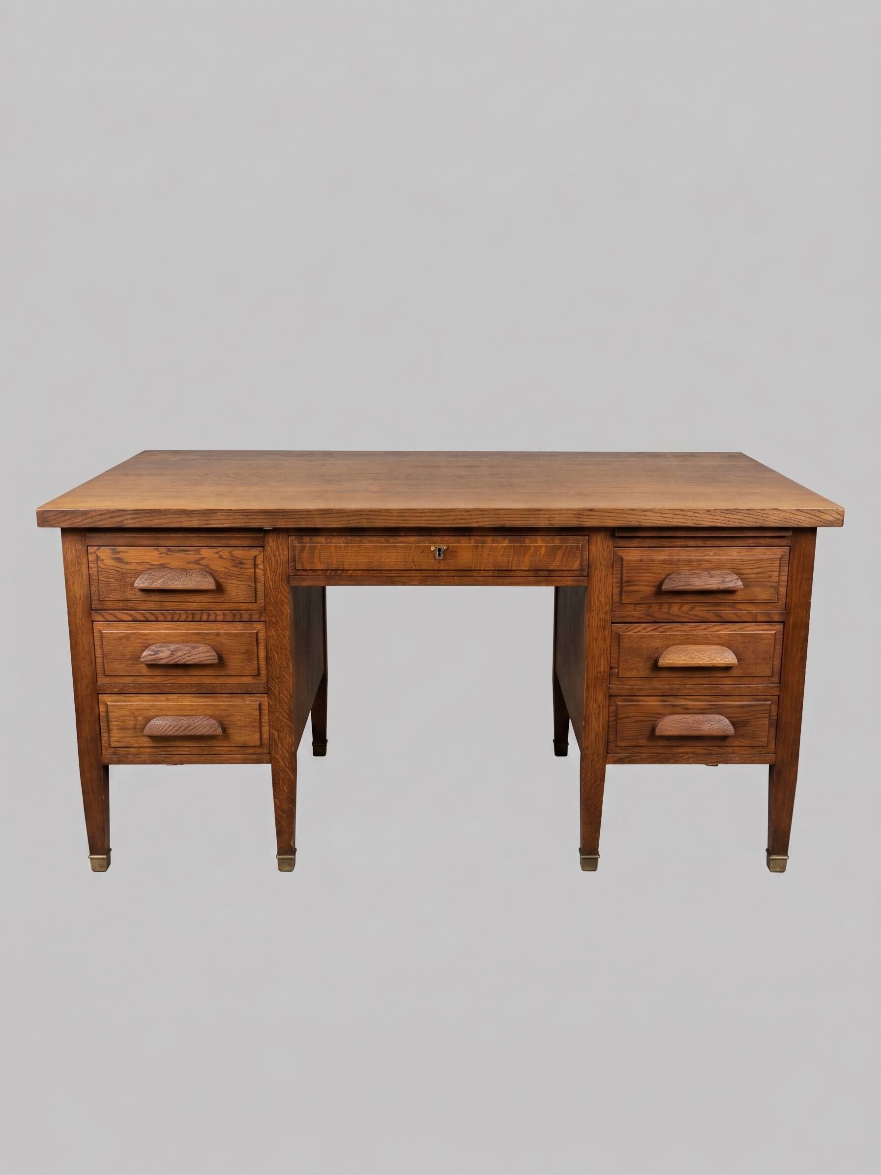 Grand bureau ancien