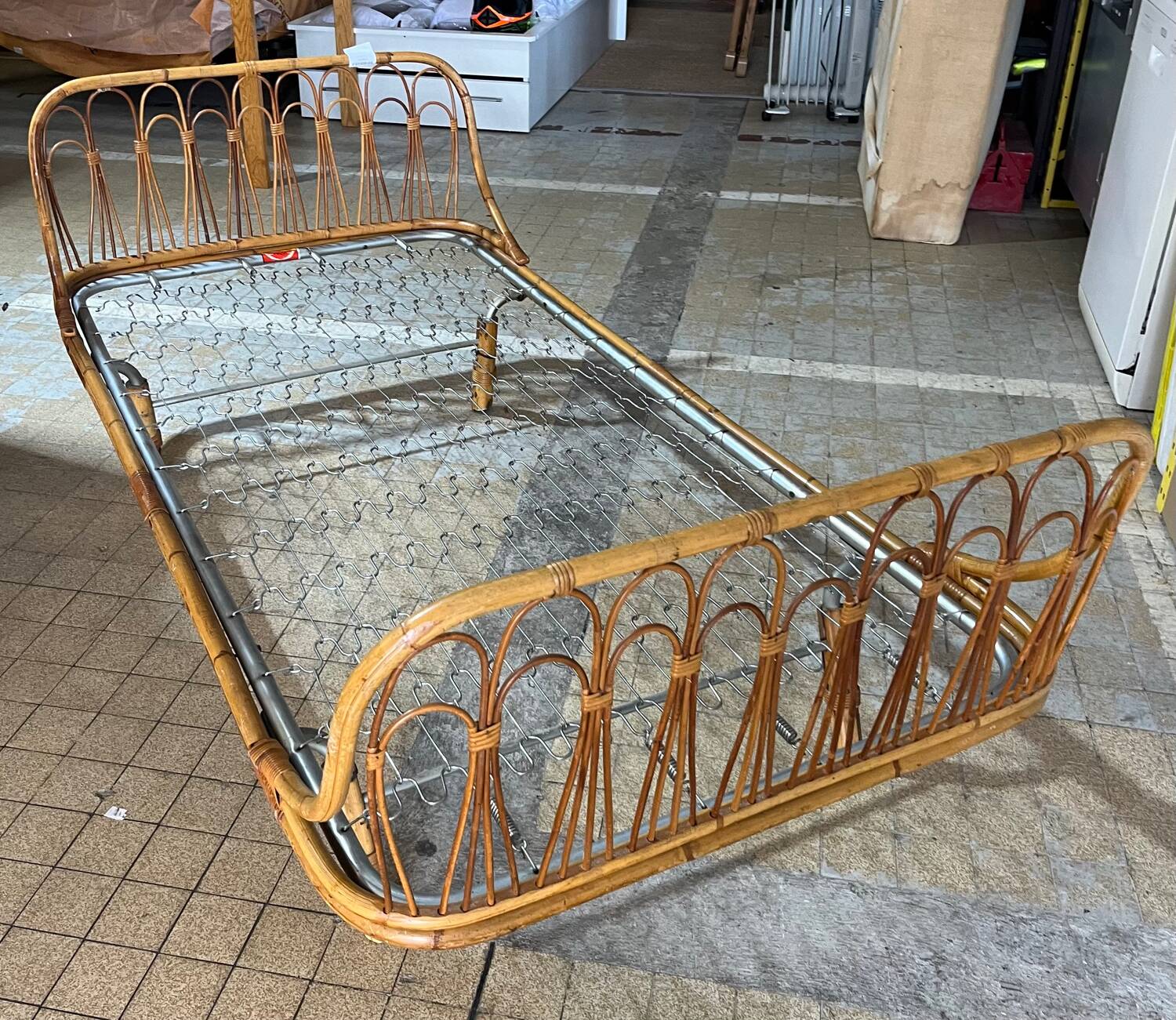 Ondaflex bamboo and rattan daybed 1960