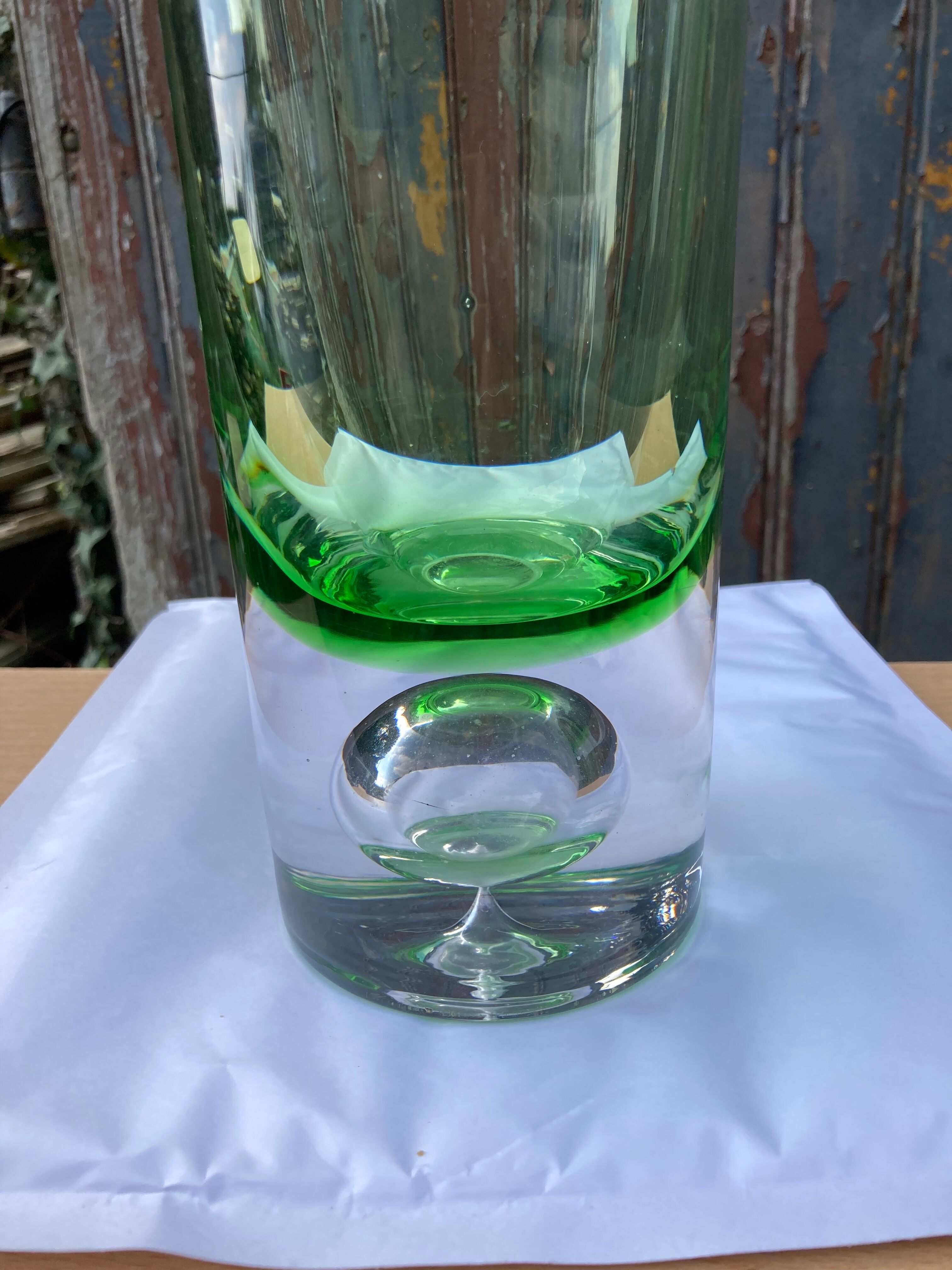 Vase rouleau by jeronim tisljar for beranek art glas