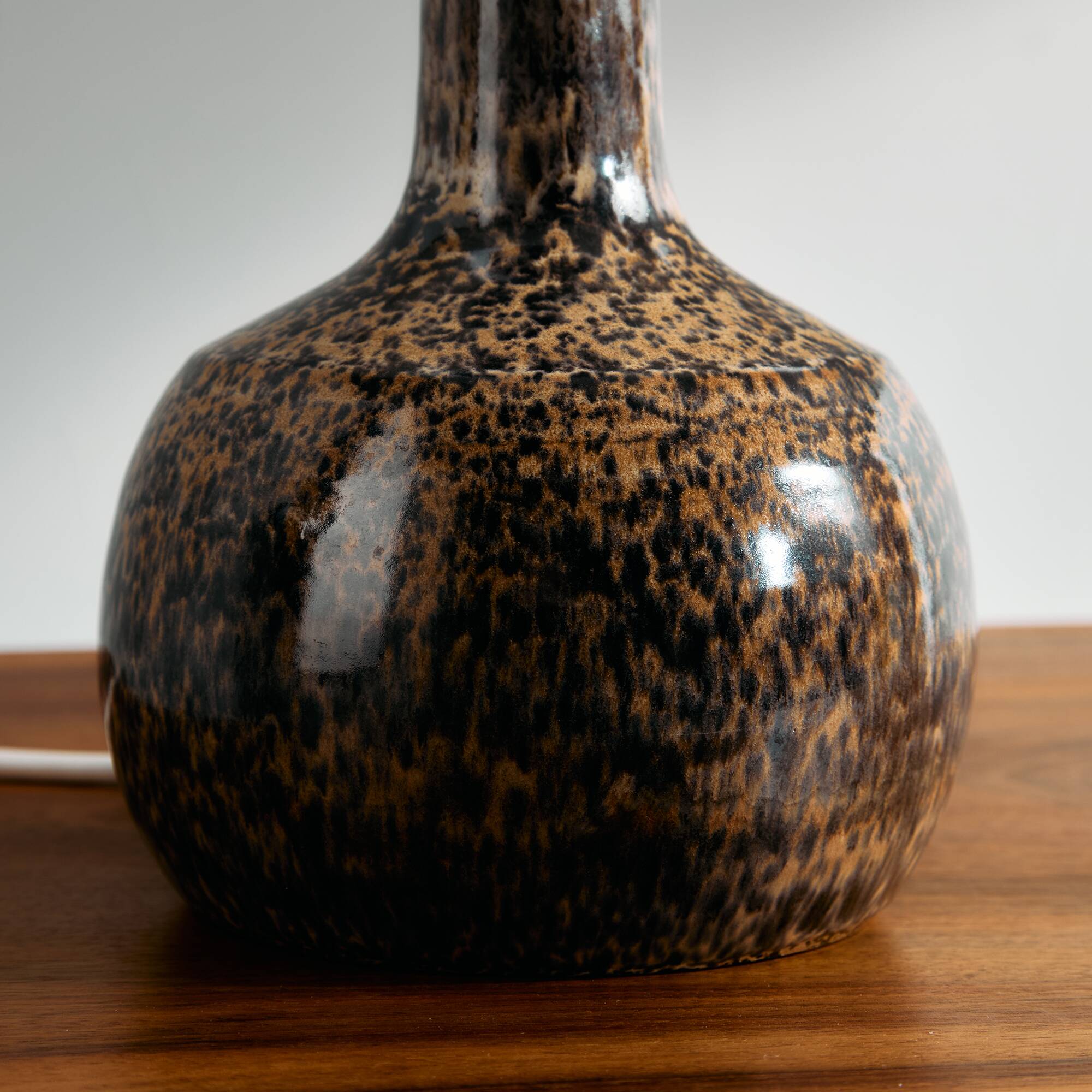 Lampe de table en céramique modèle 653 de Jette Hellerøe pour Axella