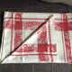 Grande nappe rouge et blanche vintage