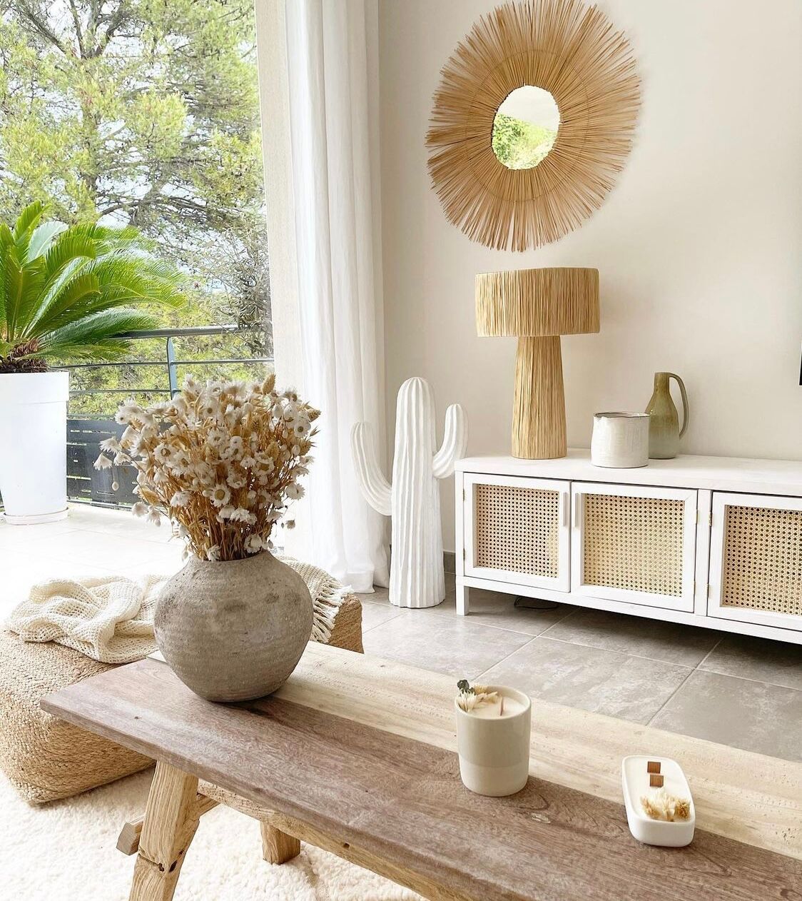 Minimalist rattan bedside lamp size L