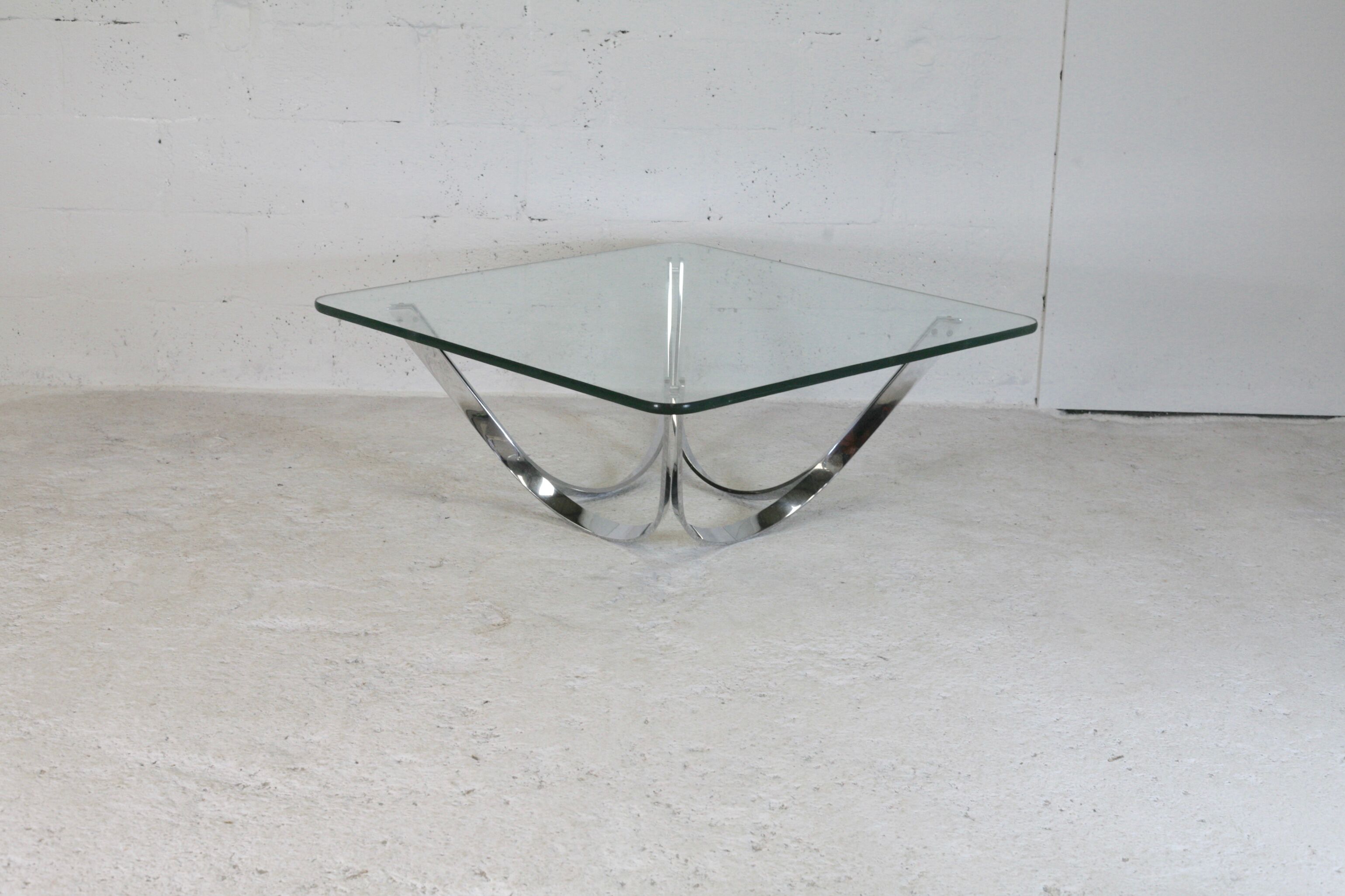 Square coffee table by Roger Sprunger, Dunbar edition, USA, circa 1970.