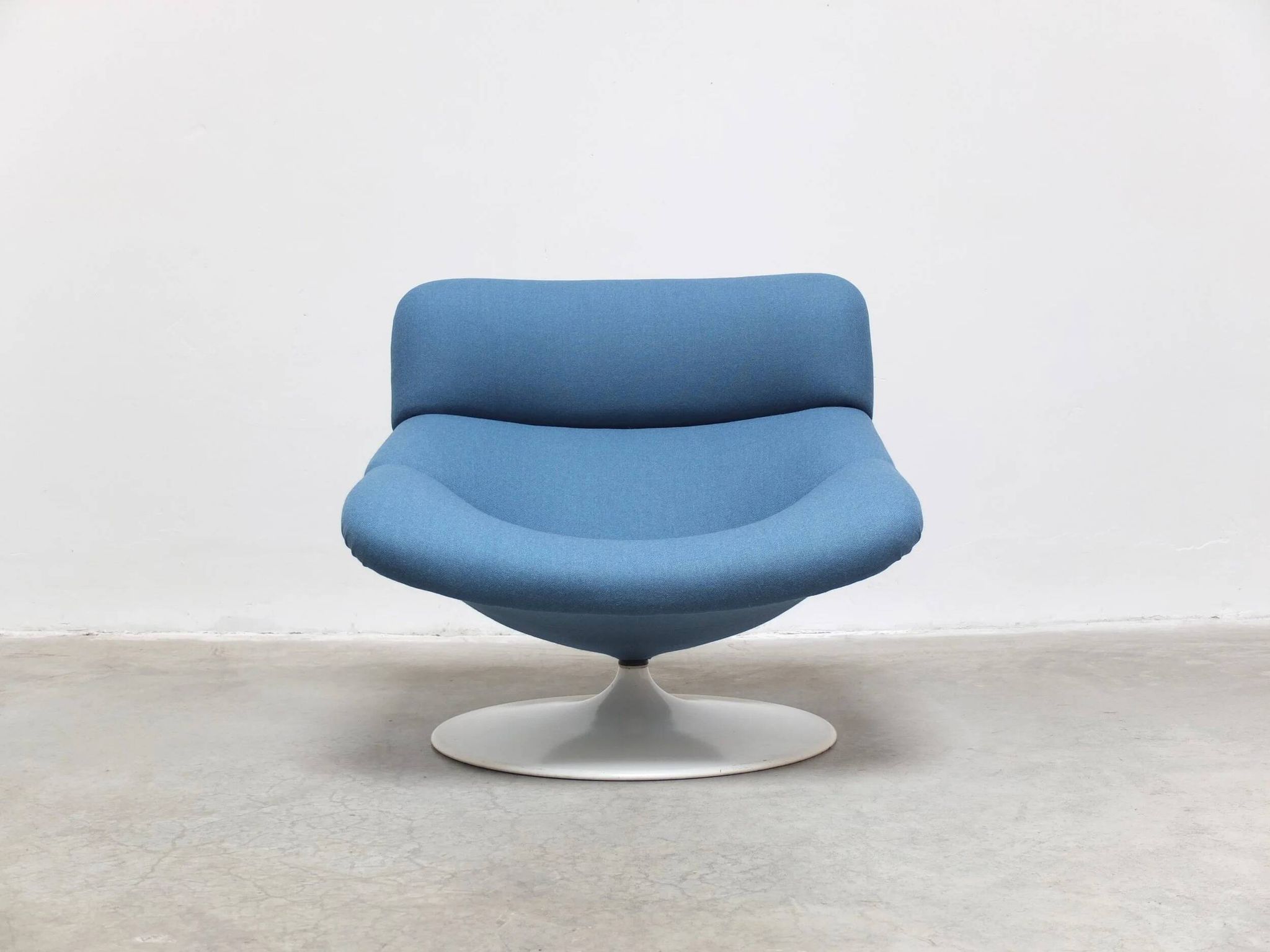 Iconic 'F518' lounge chair by Geoffrey Harcourt for Artifort, 1970s