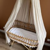 Berceau ancien rotin