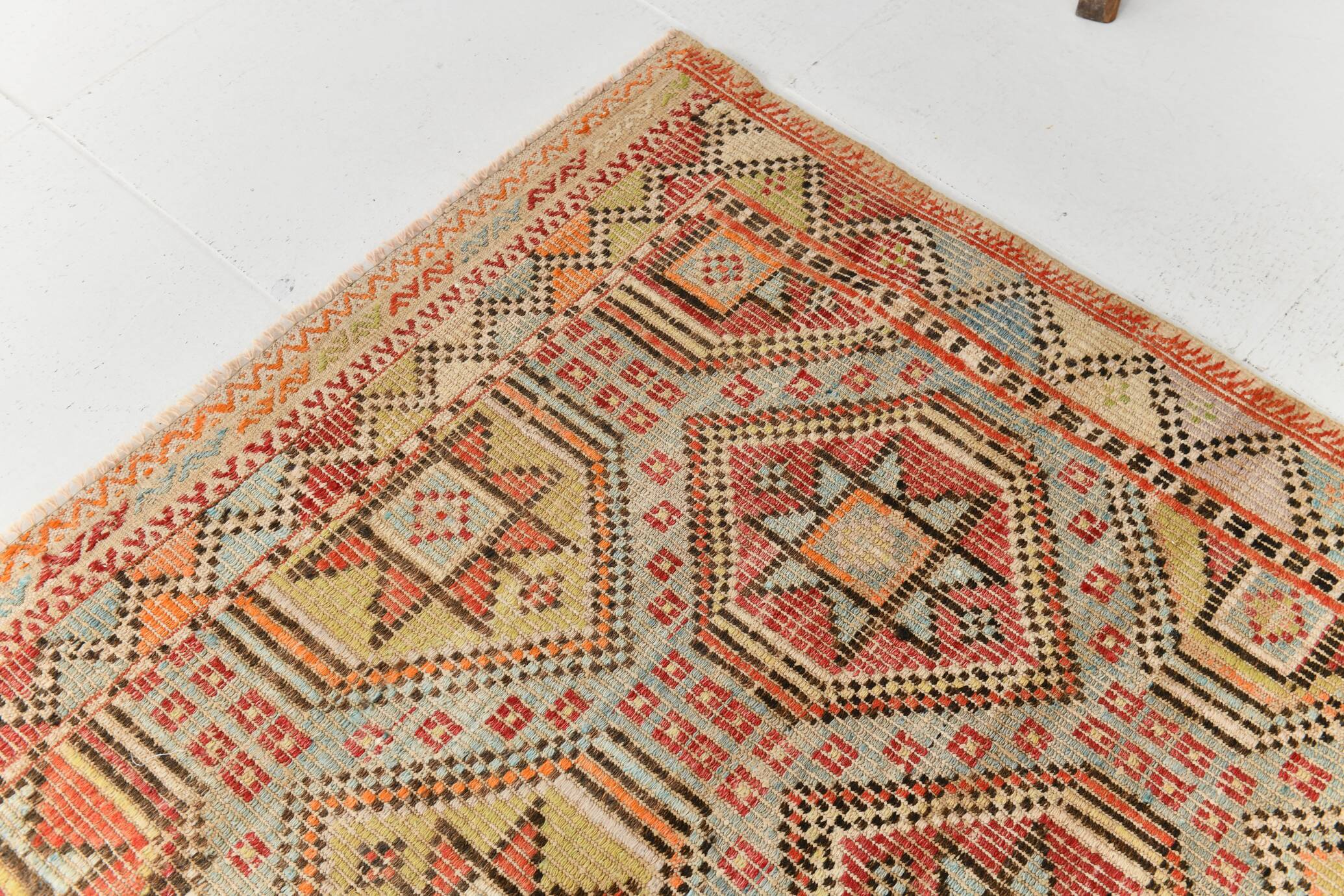 6x10 Pale Red Green Tribal Wool Kilim Rug, 189x300Cm