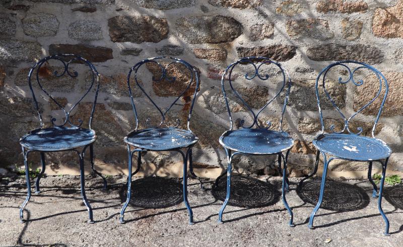 4 iron garden chairs forged