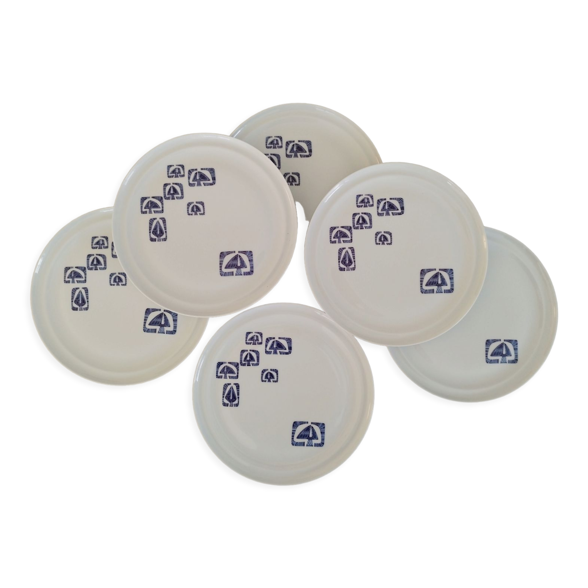 Flat plates in Paris porcelain decor Lima