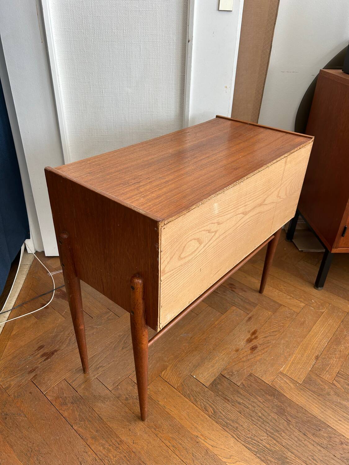 Table de chevet scandinave / petite commode scandinave vintage design