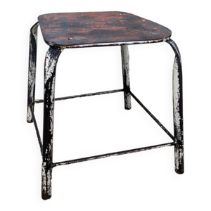 tabouret patiné en fer