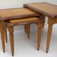 Vieille ensemble mid century ensemble de 3 tables  gigogne